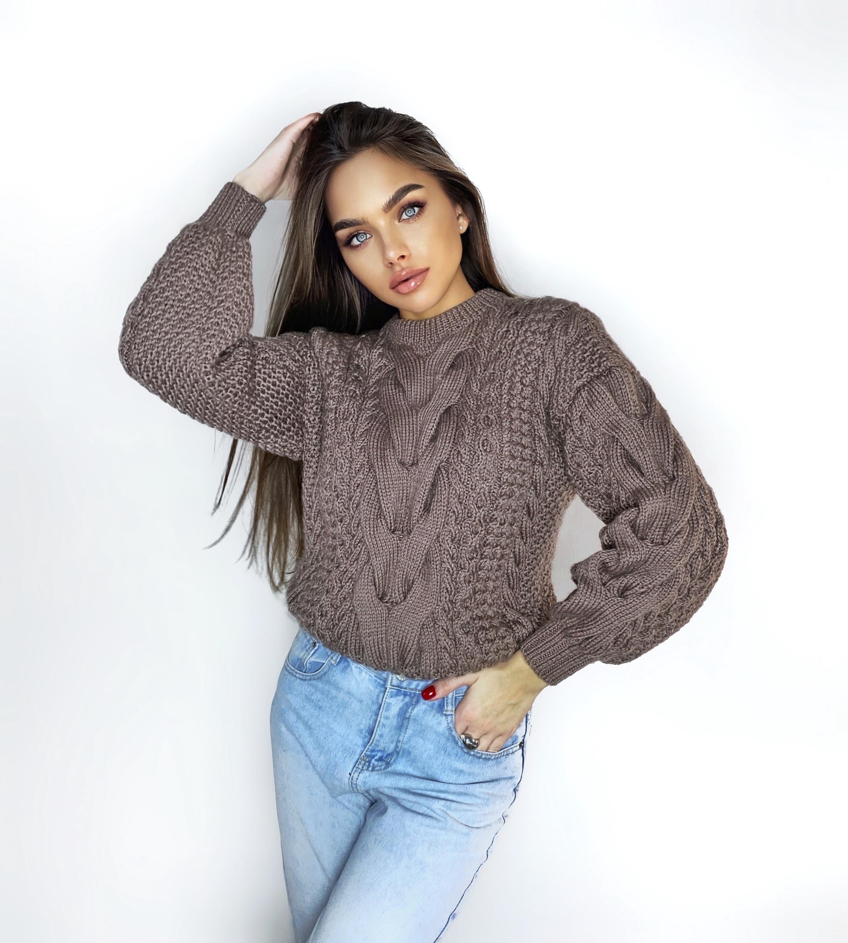 Hand knit Light brown Beige Pastel soft wool sweater for women Three-quarter sleeve Chunky merino wool oversize sweater Cable knit pullover