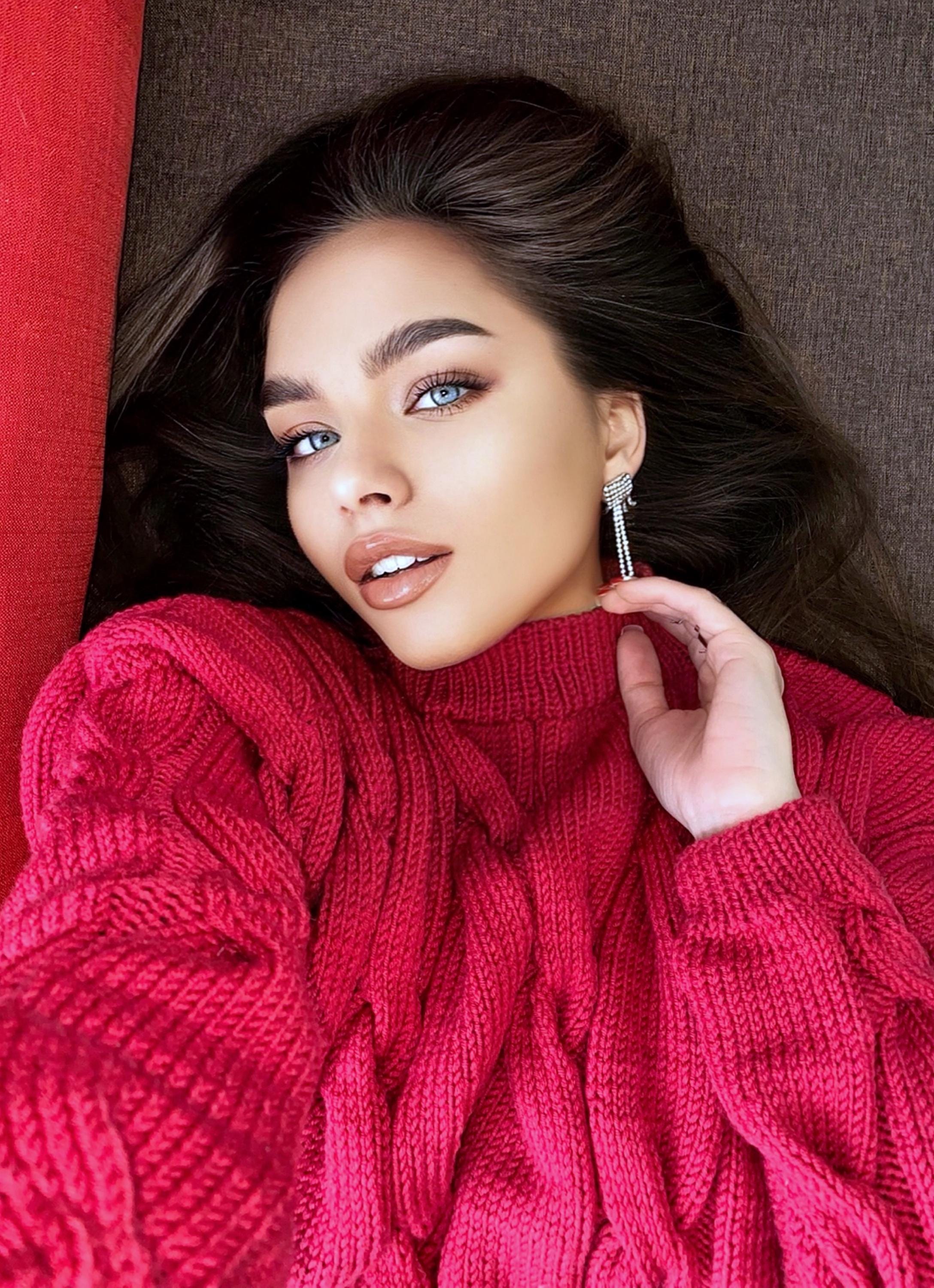 Chunky knit merino wool Red Oversized sweater dress Braids sweater Cable knit burgundy sweater Women Knitwear turtleneck unique gifts