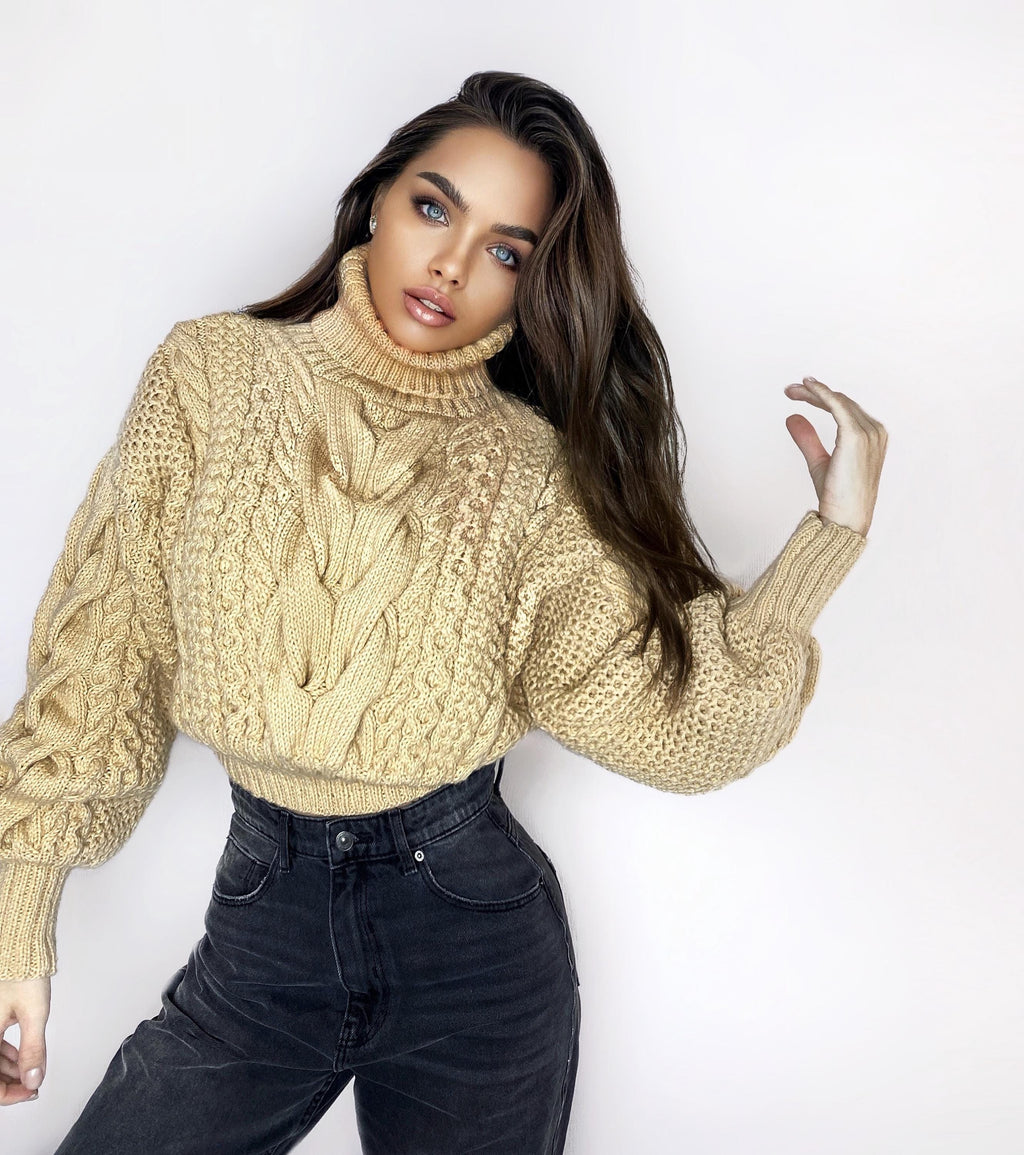 Chunky crop hand knitted Pastel light beige sweater Knit Turtleneck Oversized Pullover Women's Cable knit Jumper merino wool winter sweater
