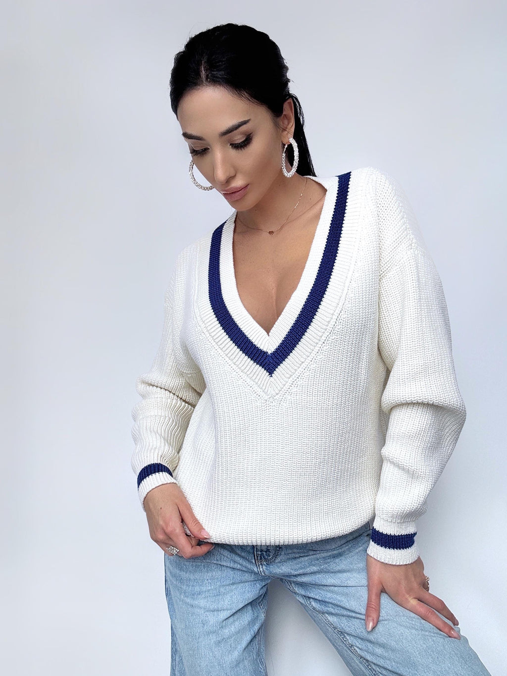 Merino wool V-neck white milky blue cable knitted university sweater Chunky knit sweater woman Office pullover Thigh-High Sweater