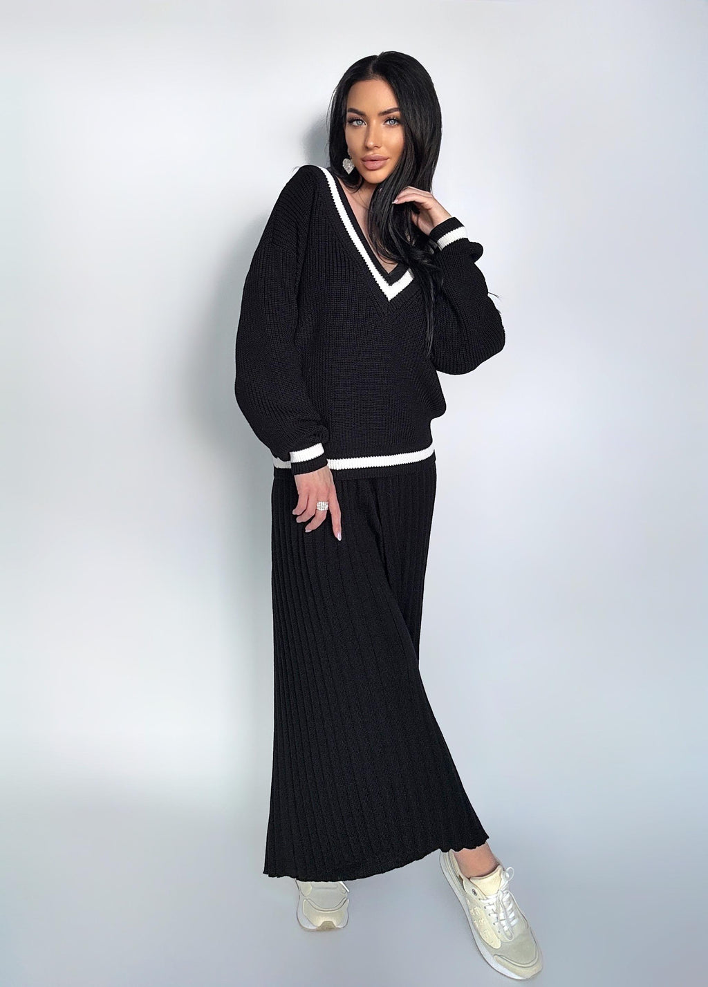 Knitted two piece set for women Black merino knit pantsuit Knit v-neck sweater pleated pants Fall sweater and pants suit Sweater costume