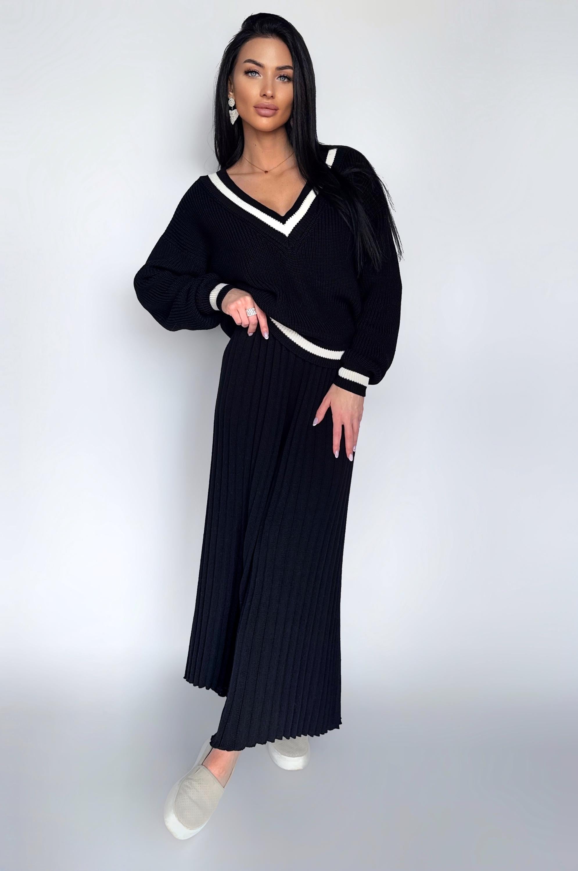 Knitted two piece set for women Black merino knit pantsuit Knit v-neck sweater pleated pants Fall sweater and pants suit Sweater costume