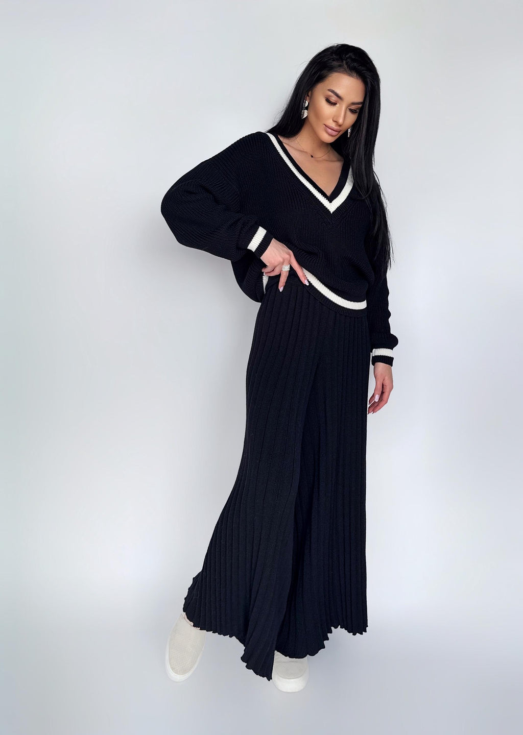 Knitted two piece set for women Black merino knit pantsuit Knit v-neck sweater pleated pants Fall sweater and pants suit Sweater costume