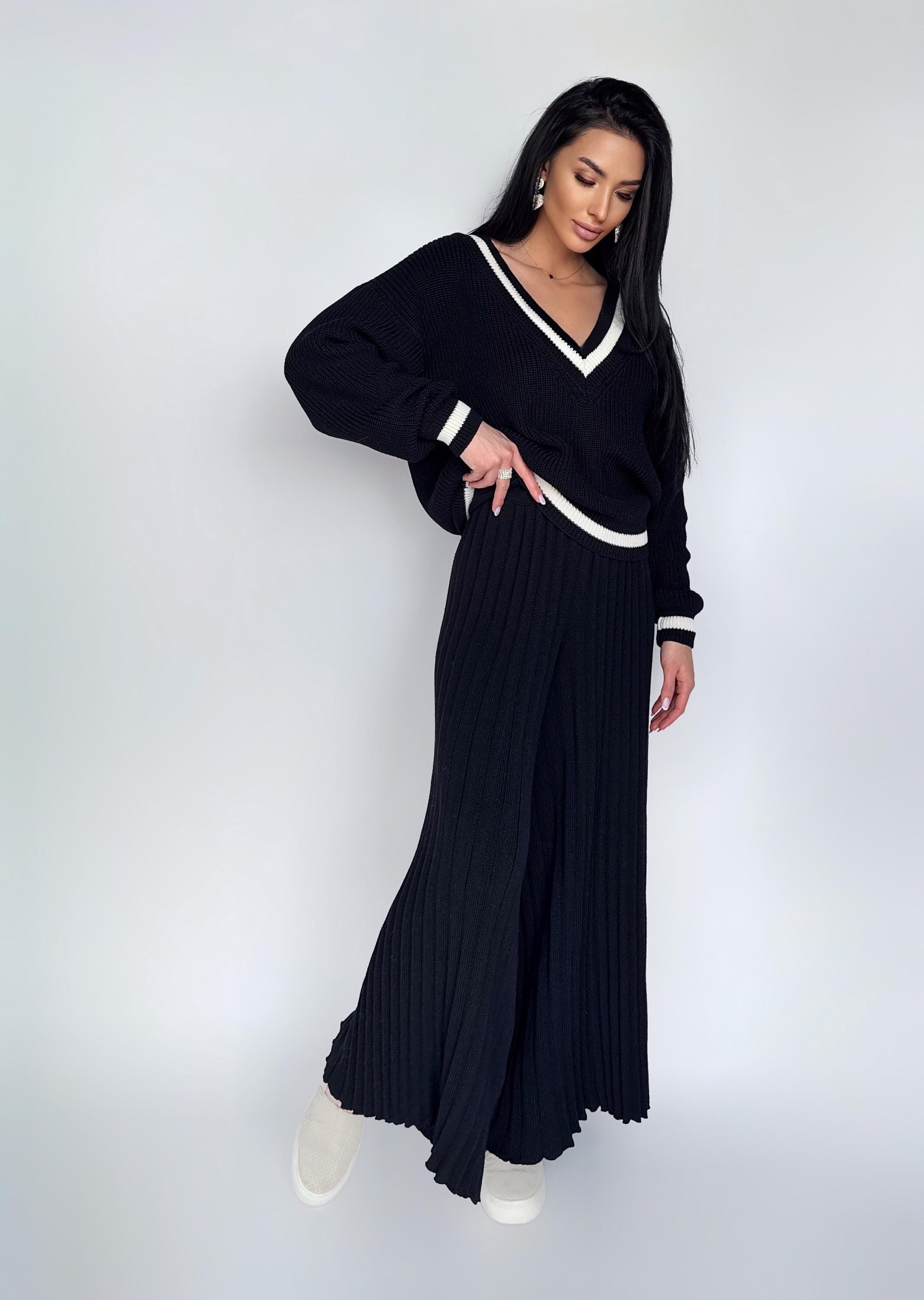 Knitted two piece set for women Black merino knit pantsuit Knit v-neck sweater pleated pants Fall sweater and pants suit Sweater costume