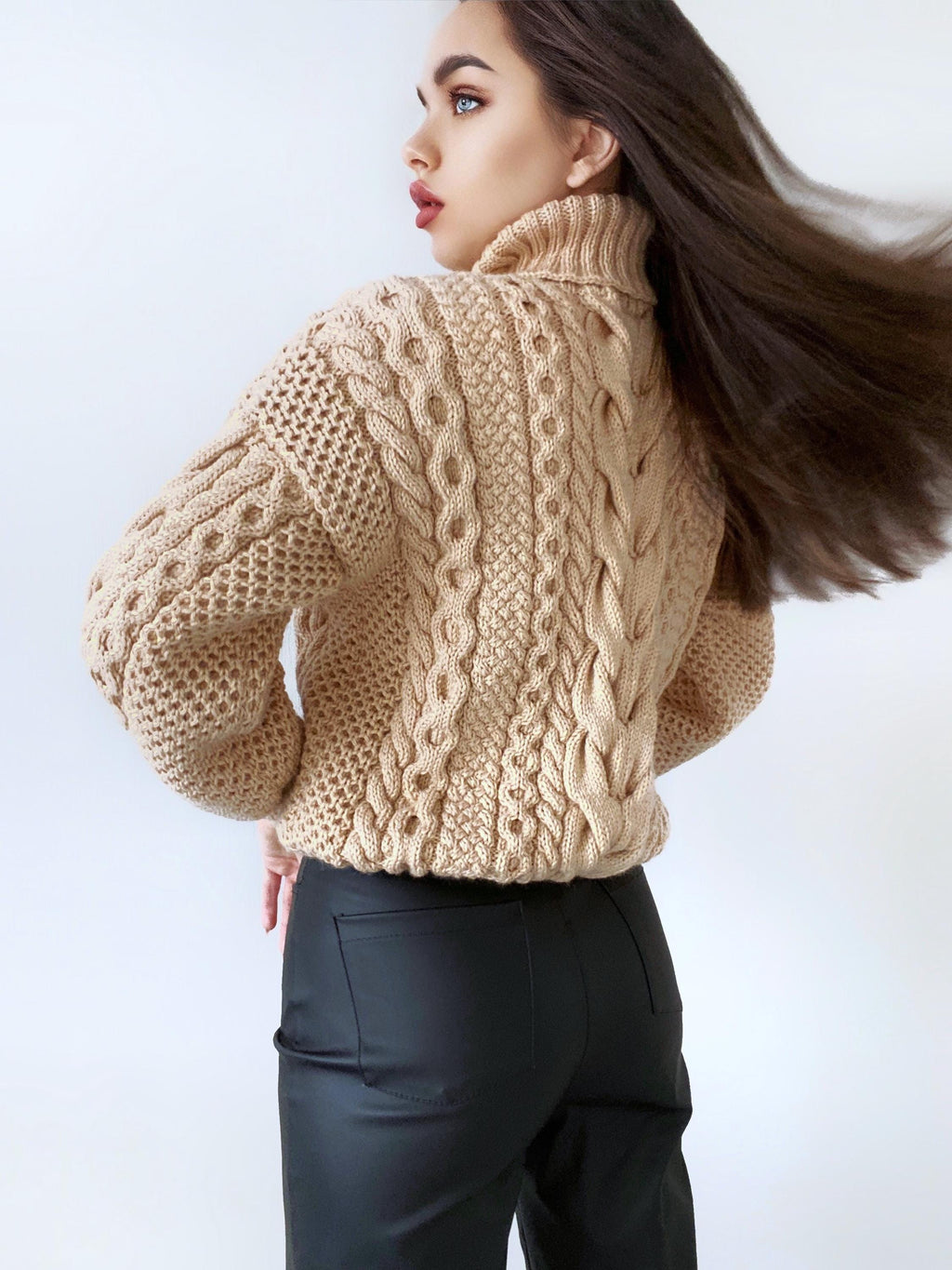 Hand knit Aran sweater Chunky knit merino wool turtleneck pullover Oversize cozy sweater Women cable knit sweater White Cream Beige