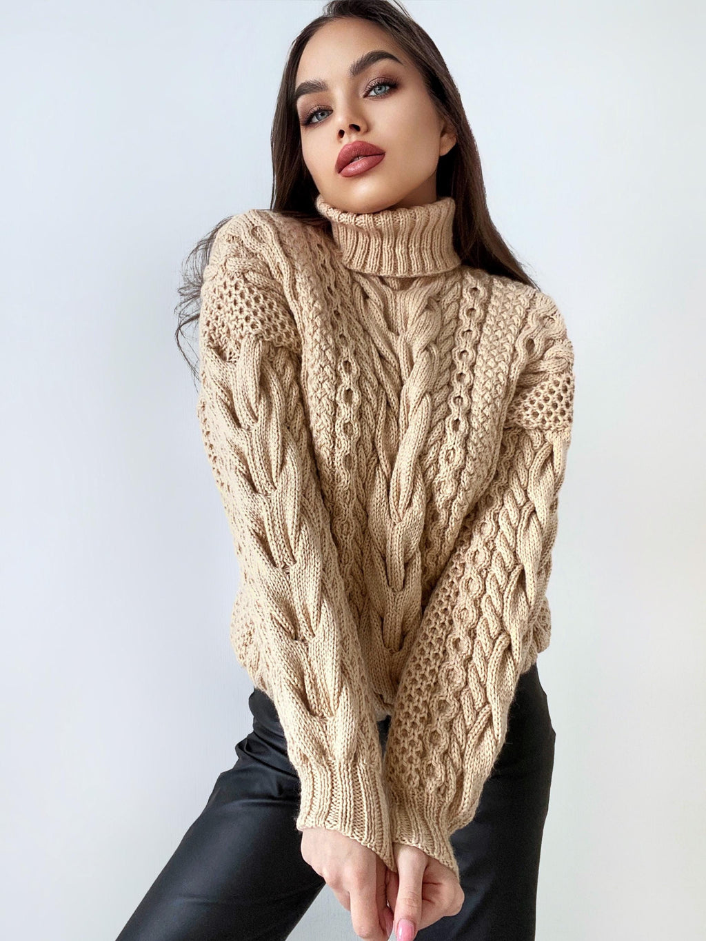 Hand knit sweater Chunky knit turtleneck pullover Oversize cozy sweater Women cable knit sweater White Cream Beige