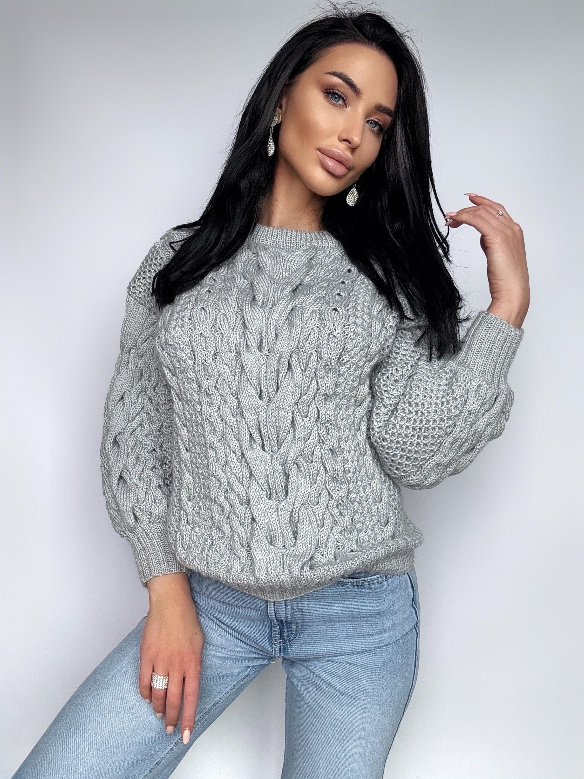 Gray blue knit wool sweater women Chunky knitted jumper 7/8 sleeve Cable knitting Loose knit Oversized light blue knitted wool pullover