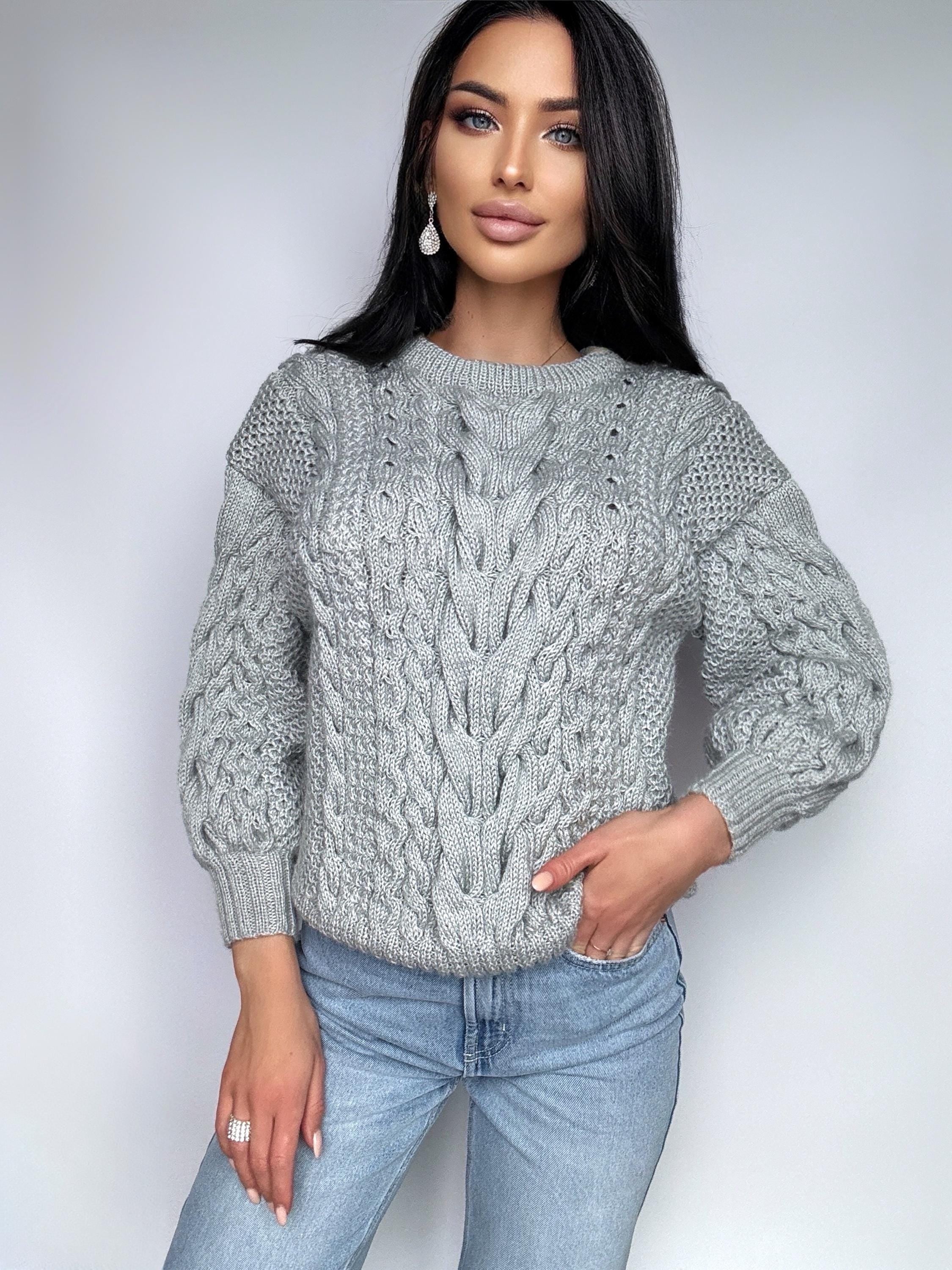 Gray blue knit wool sweater women Chunky knitted jumper 7/8 sleeve Cable knitting Loose knit Oversized light blue knitted wool pullover