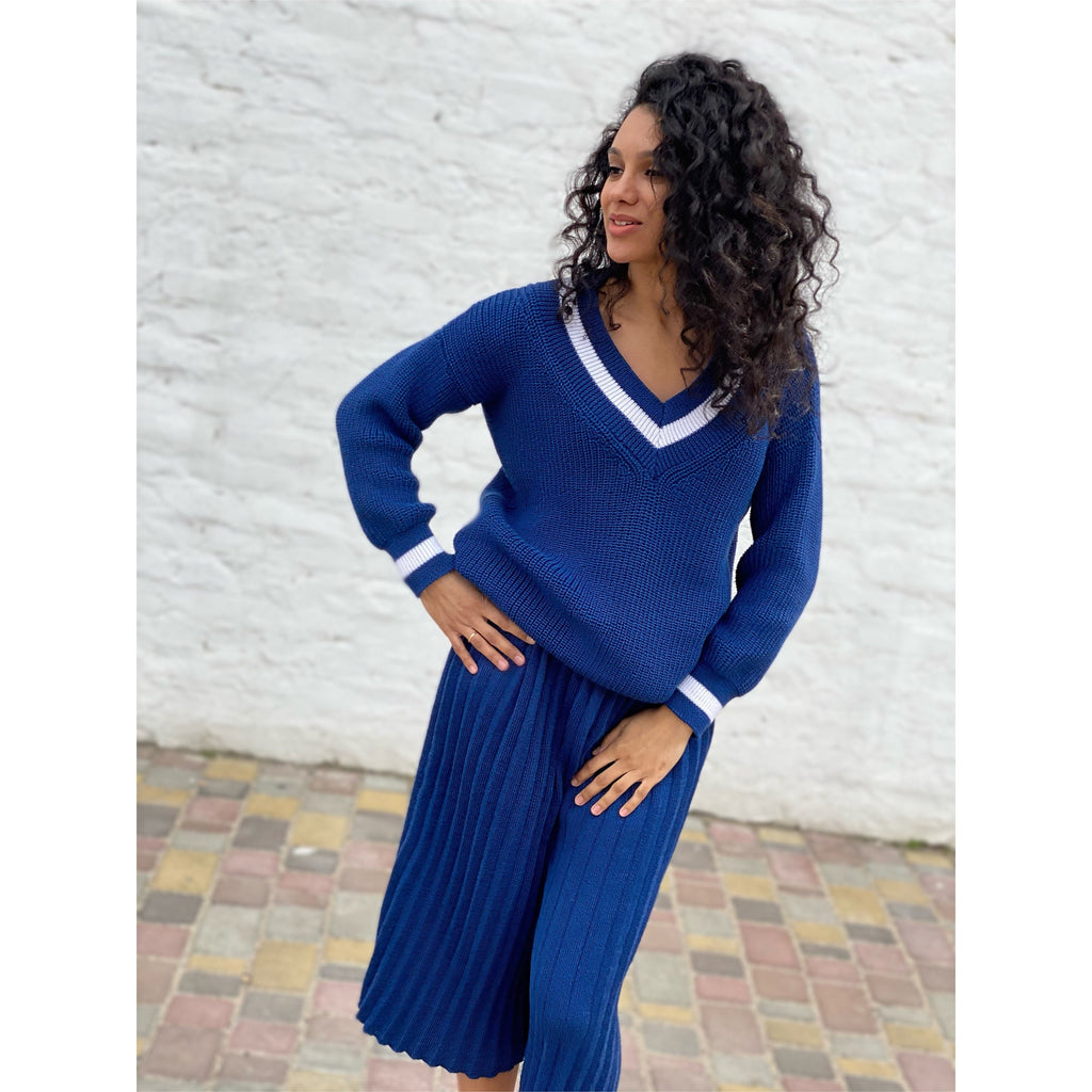Knitted merino wool women blue setv two pieces culotte pants sweater V collar Warm wool knit suit oversized sweater pleated pants/trousers