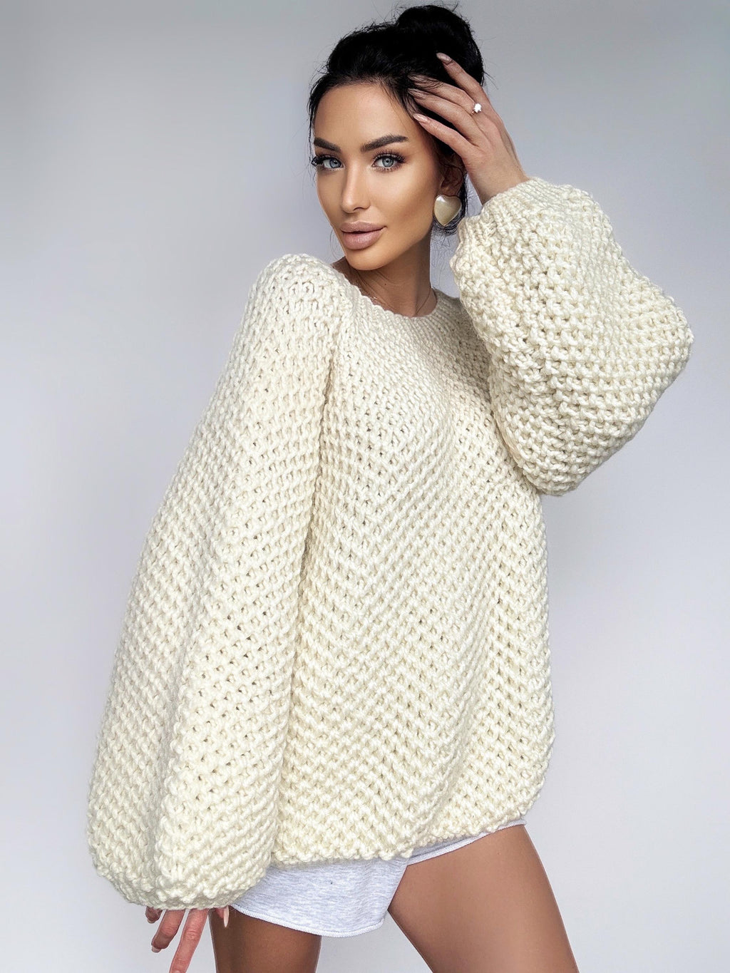 Chunky knit soft UNISEX alpaca wool mix milk big sweater Loose Fit Sweater Cable knit soft big pullover for men Hand knit Pastel sweater