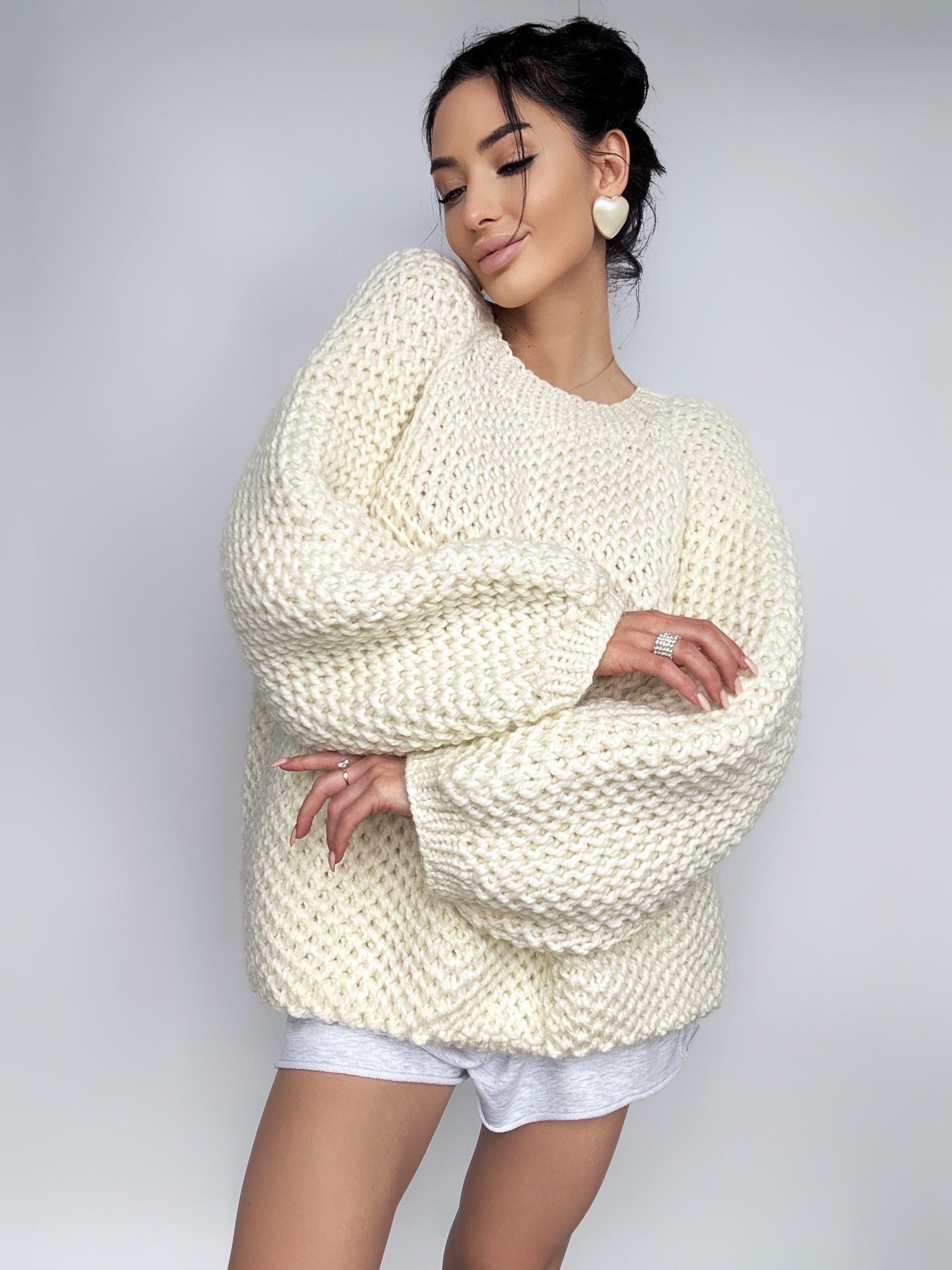 Chunky hand knit UNISEX alpaca wool mix soft cream milk sweater women Loose Fit Sweater Cable knit big cozy pullover for men