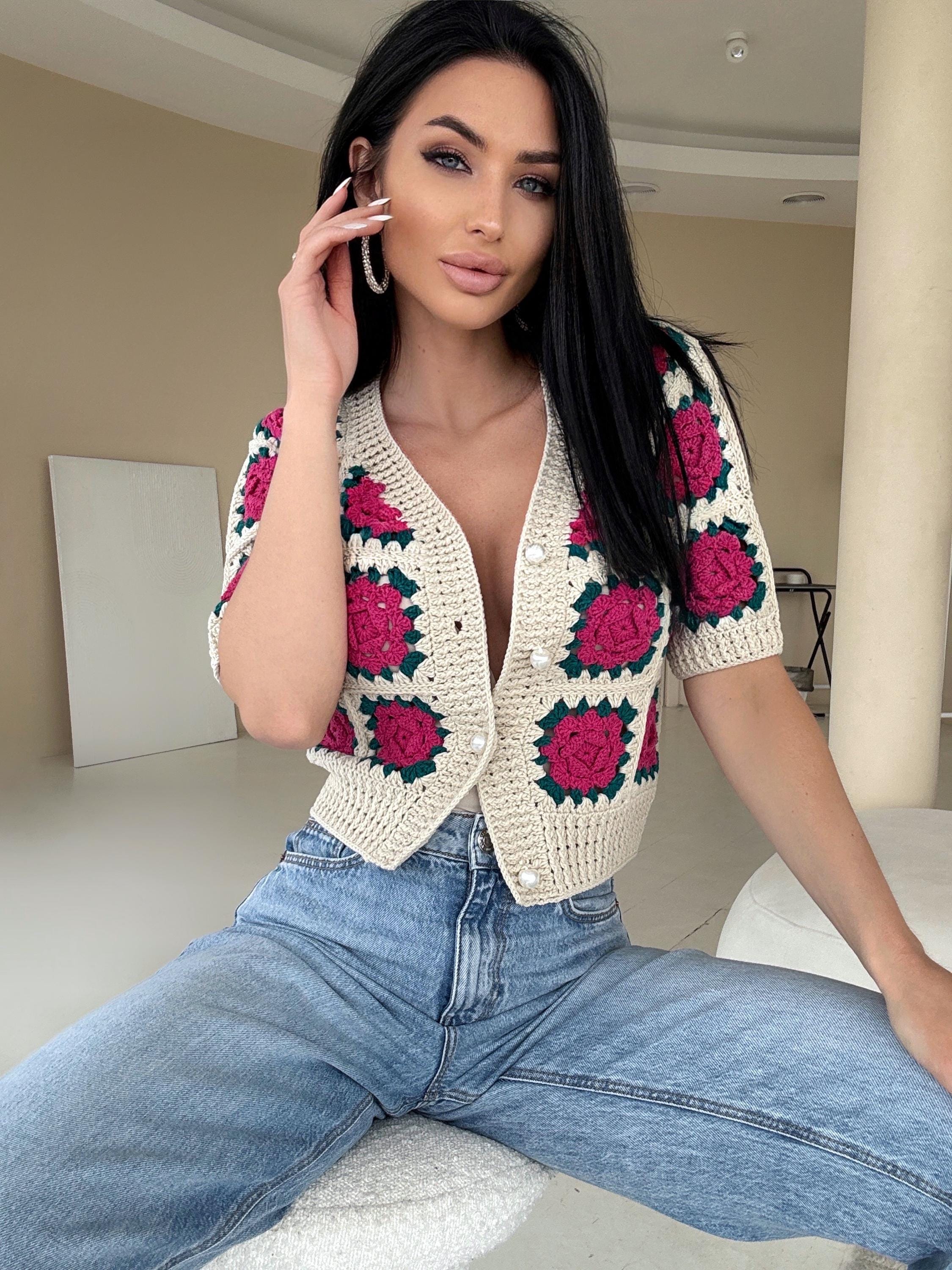 Crop crochet floral light beige pink on buttons cotton cardigan Shot sleeve top flowers roses Boho Women Knit summer blouse half sleeve