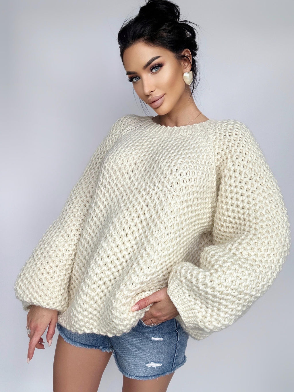 Chunky hand knit UNISEX alpaca wool mix soft cream milk sweater women Loose Fit Sweater Cable knit big cozy pullover for men