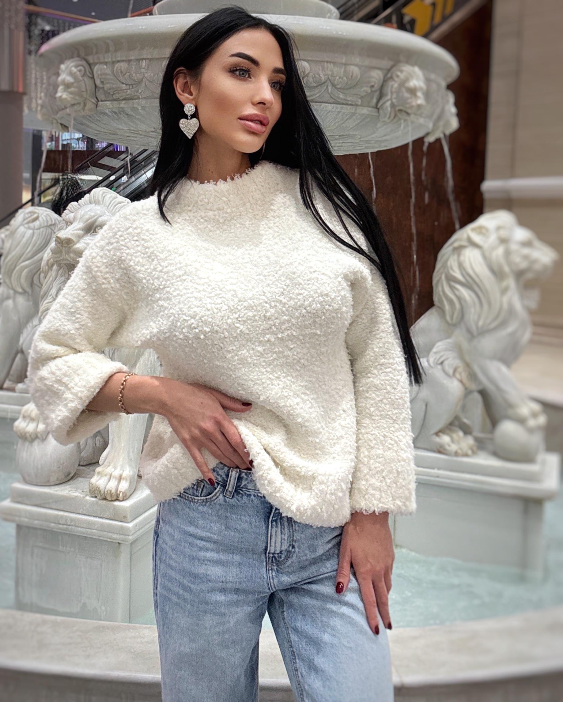 Soft White Milky Pastel bulky curly wool sweater women Cable knitting Loose knit pullover Round collar Chunky knit sweater