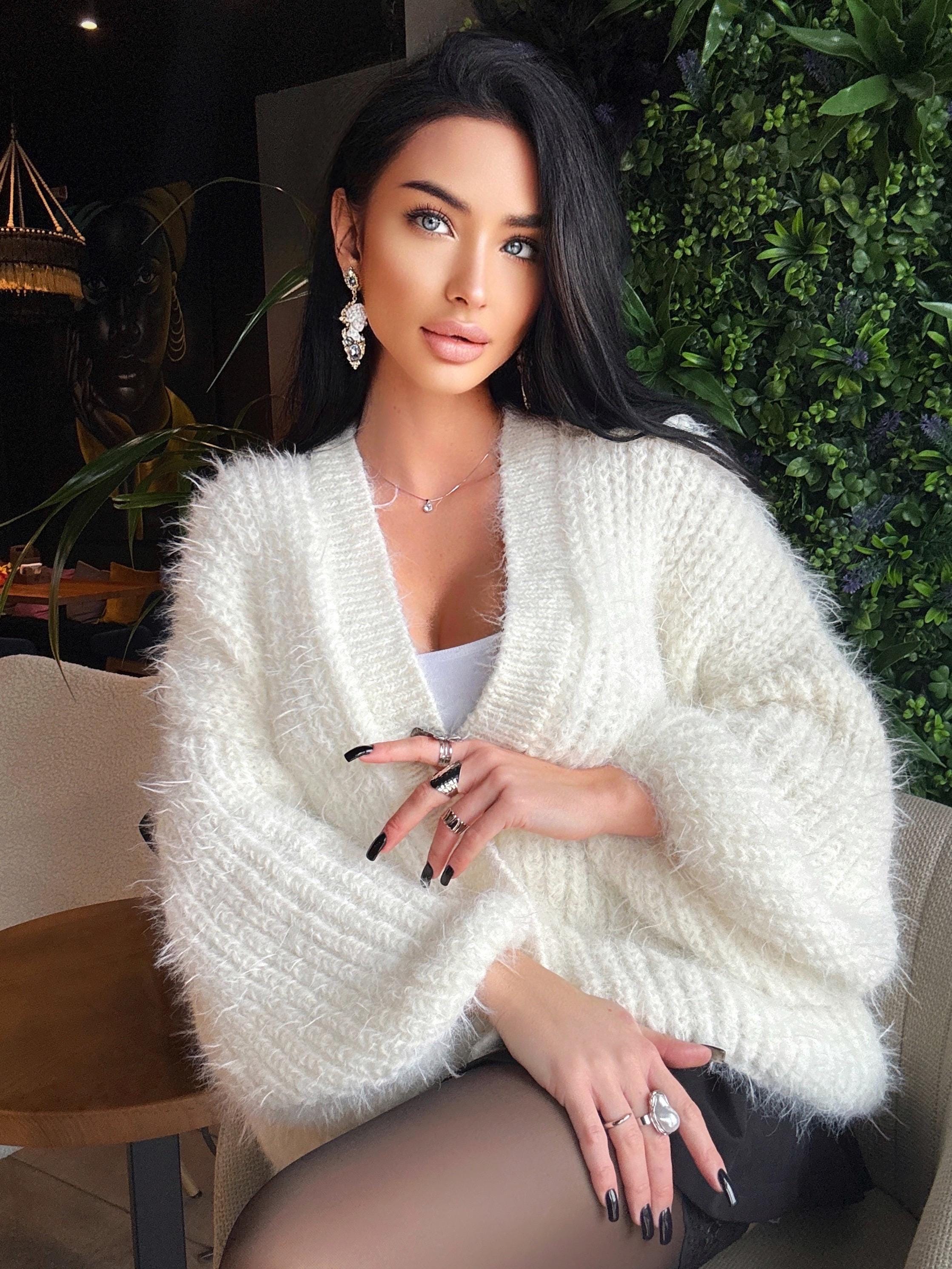 Merino wool white ice cream soft cropped fluffy cardigan women Wedding cardigan Mohair sweater Hand knitted coat Jacket Bridal shrug bolero