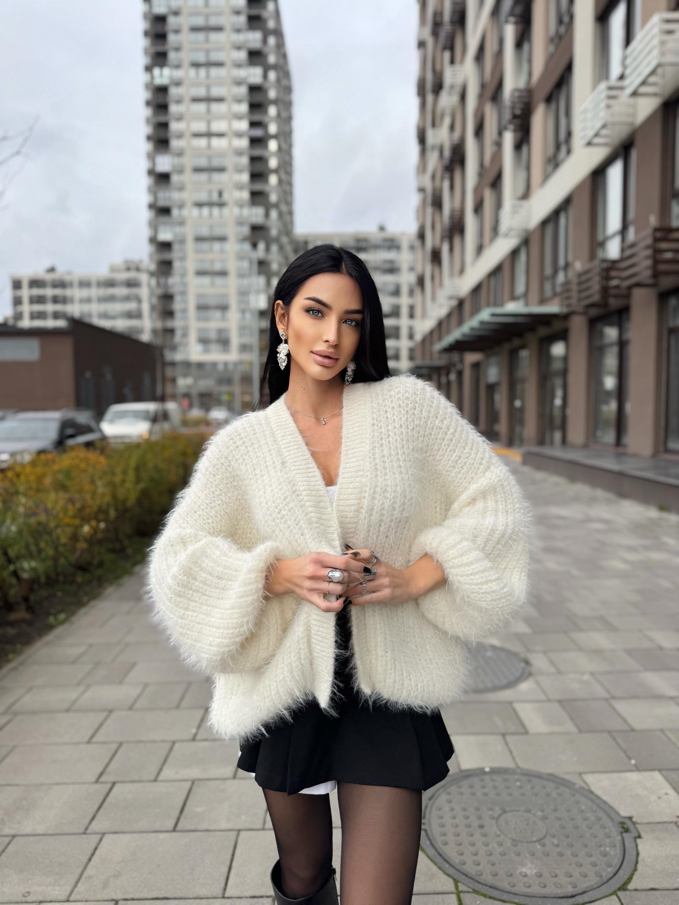 Merino wool white ice cream soft cropped fluffy cardigan women Wedding cardigan Mohair sweater Hand knitted coat Jacket Bridal shrug bolero