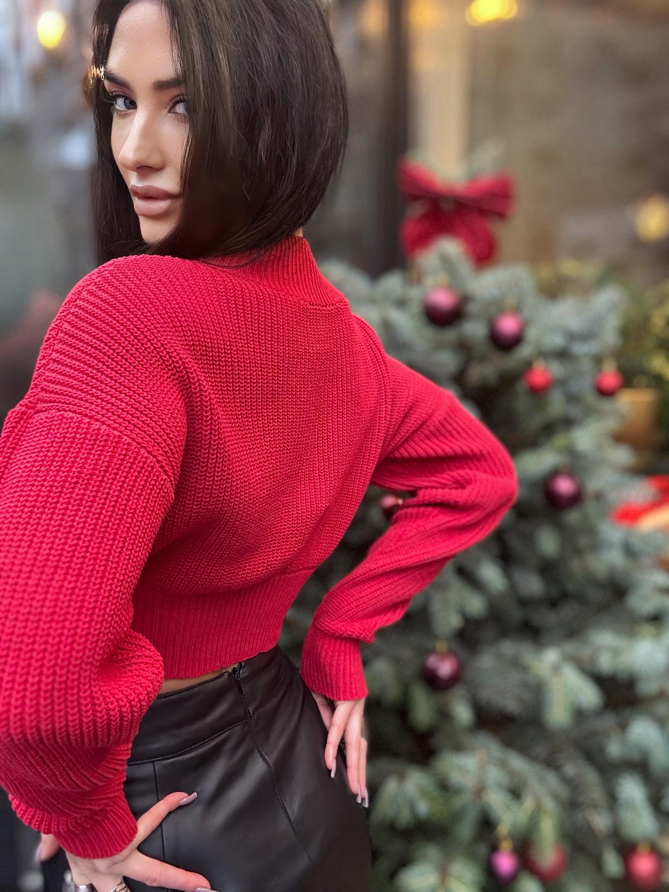Organic cotton red sweater crop top Cable knit V collar cotton merino wool pullover women Chunky knit black fall oversize sweater V neck