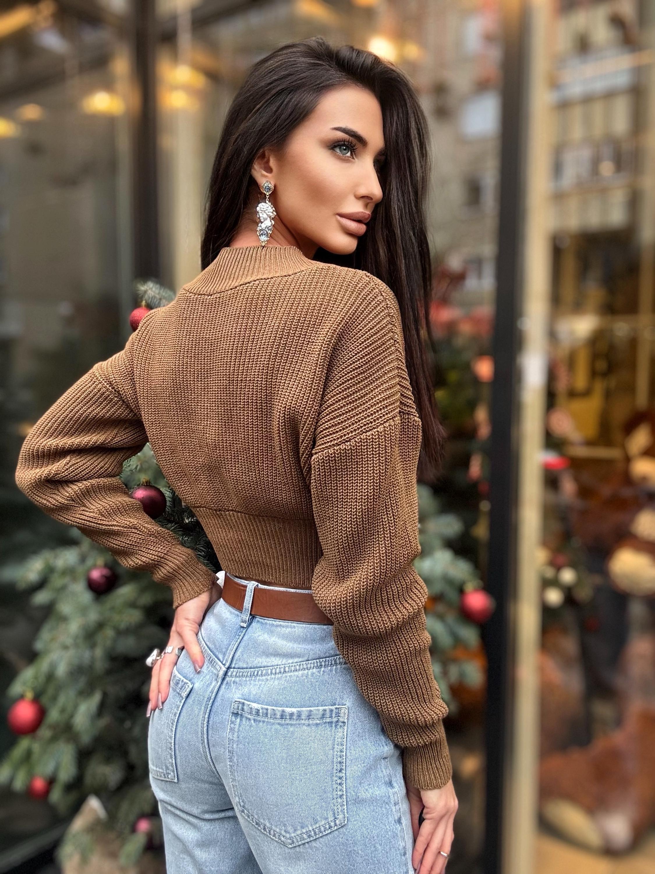 Organic cotton light brown sweater crop top Cable knit V collar dark beige cotton merino wool pullover Chunky knit black fall oversiz V neck