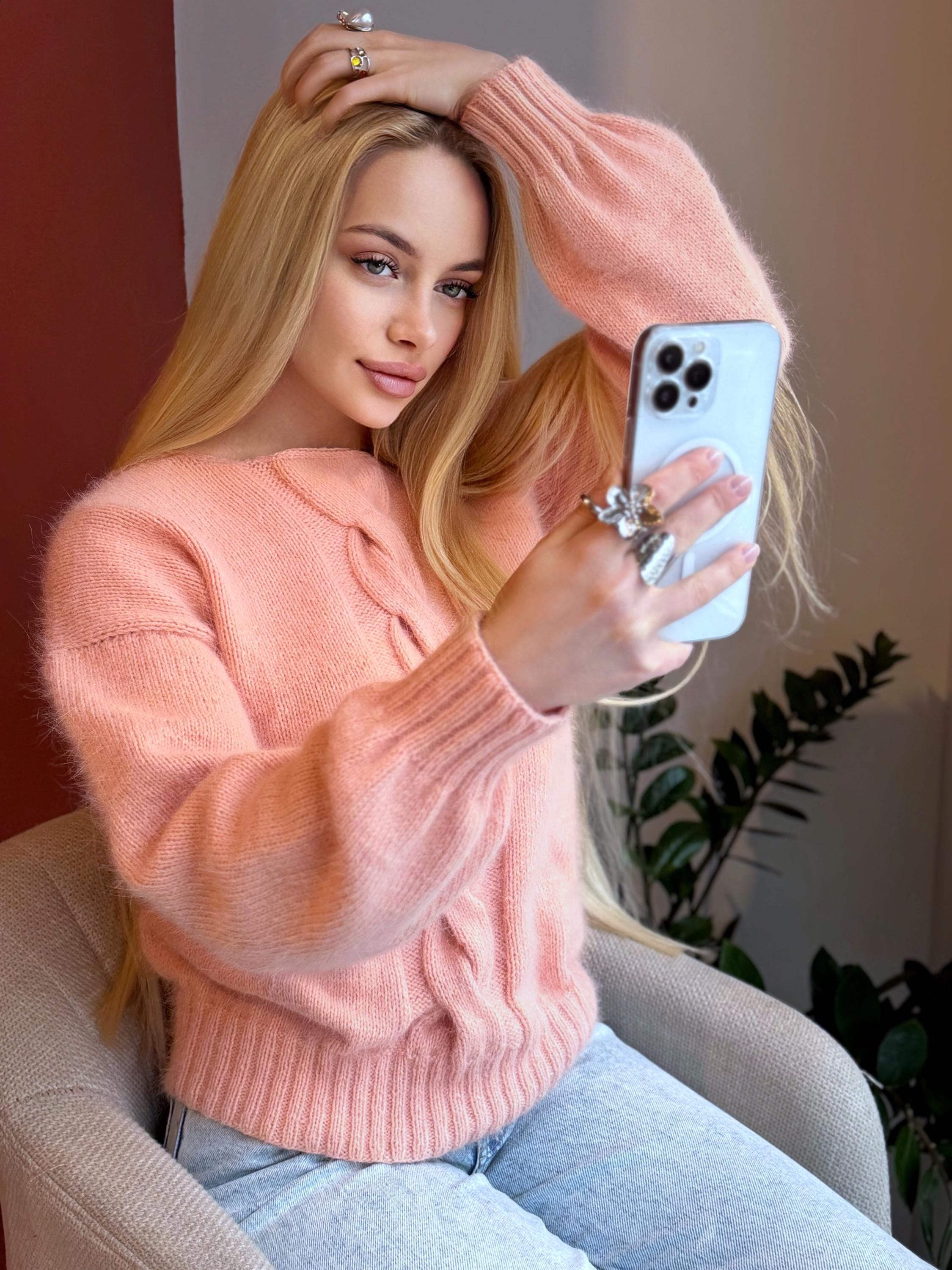 Hand knit angora sweater Soft peach Open back Deep neckline Knit fluffy angora pullover Loose fit oversized V-neck Top long sleevs Cozy