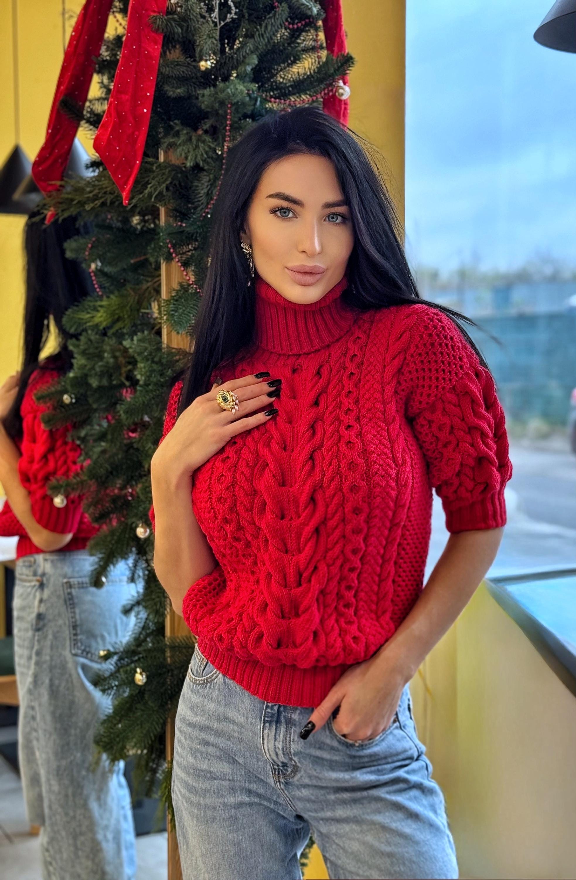 Chunky hand knit red turtleneck sweater top crop shot sleeves pullover Merino wool sweater half sleeve Women cable knit high collar sweater