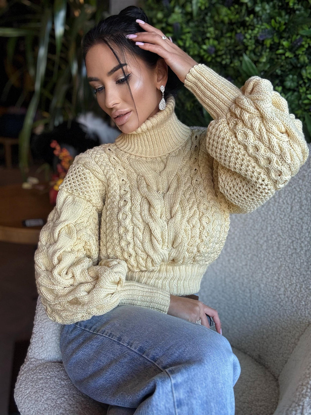 Crop hand knit white milk cream 100% merino wool aran sweater turtleneck Chunky Knit Pullover Womens Cable knit merino wool winter jumper