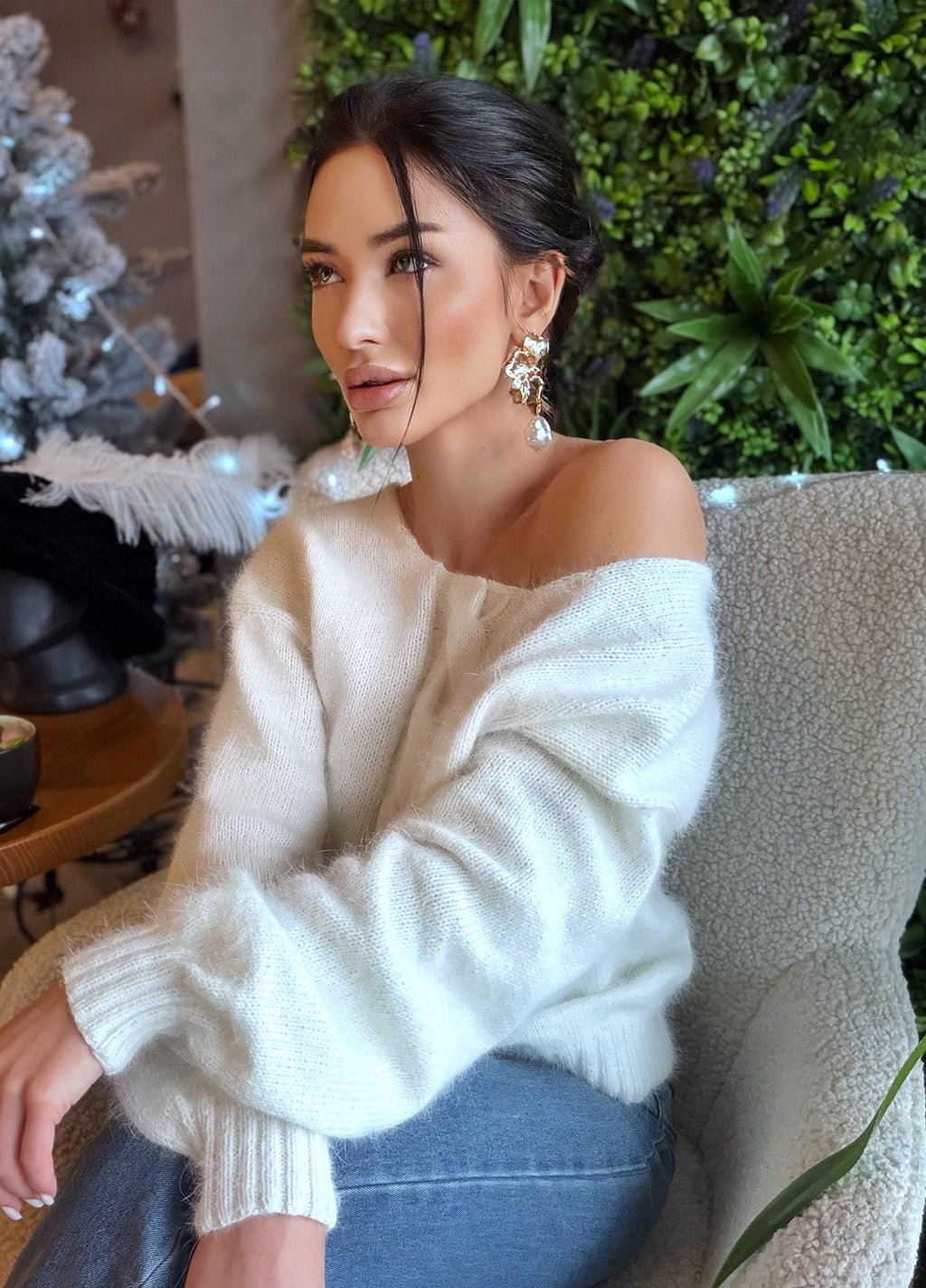 Hand knit White Milk angora sweater Open back Deep neckline Knit fluffy angora pullover Loose fit oversized V-neck Top long sleevs