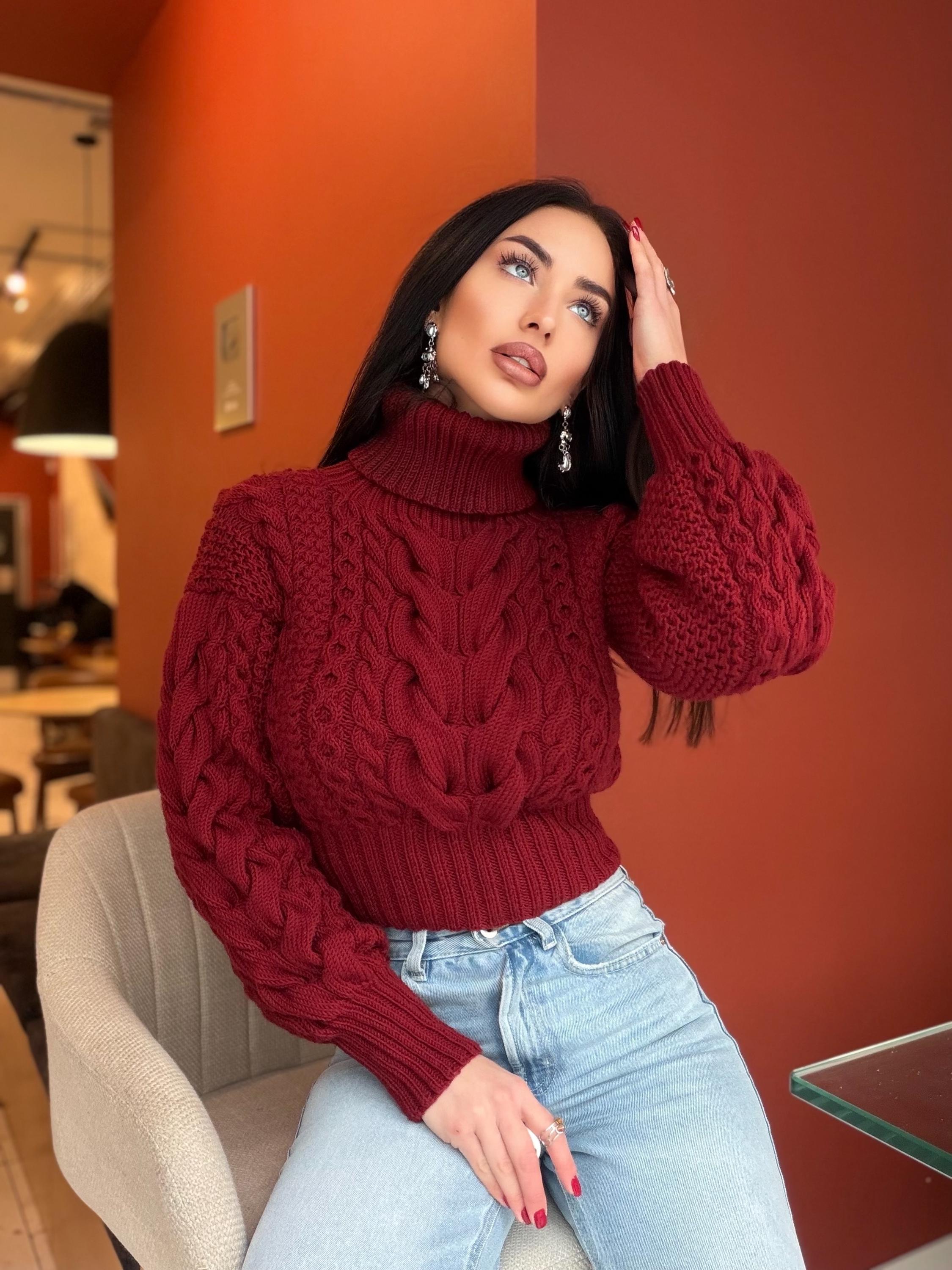 Crop hand knit red wine 100% merino wool aran sweater turtleneck Chunky Knit Pullover Womens Cable knit merino wool winter jumper