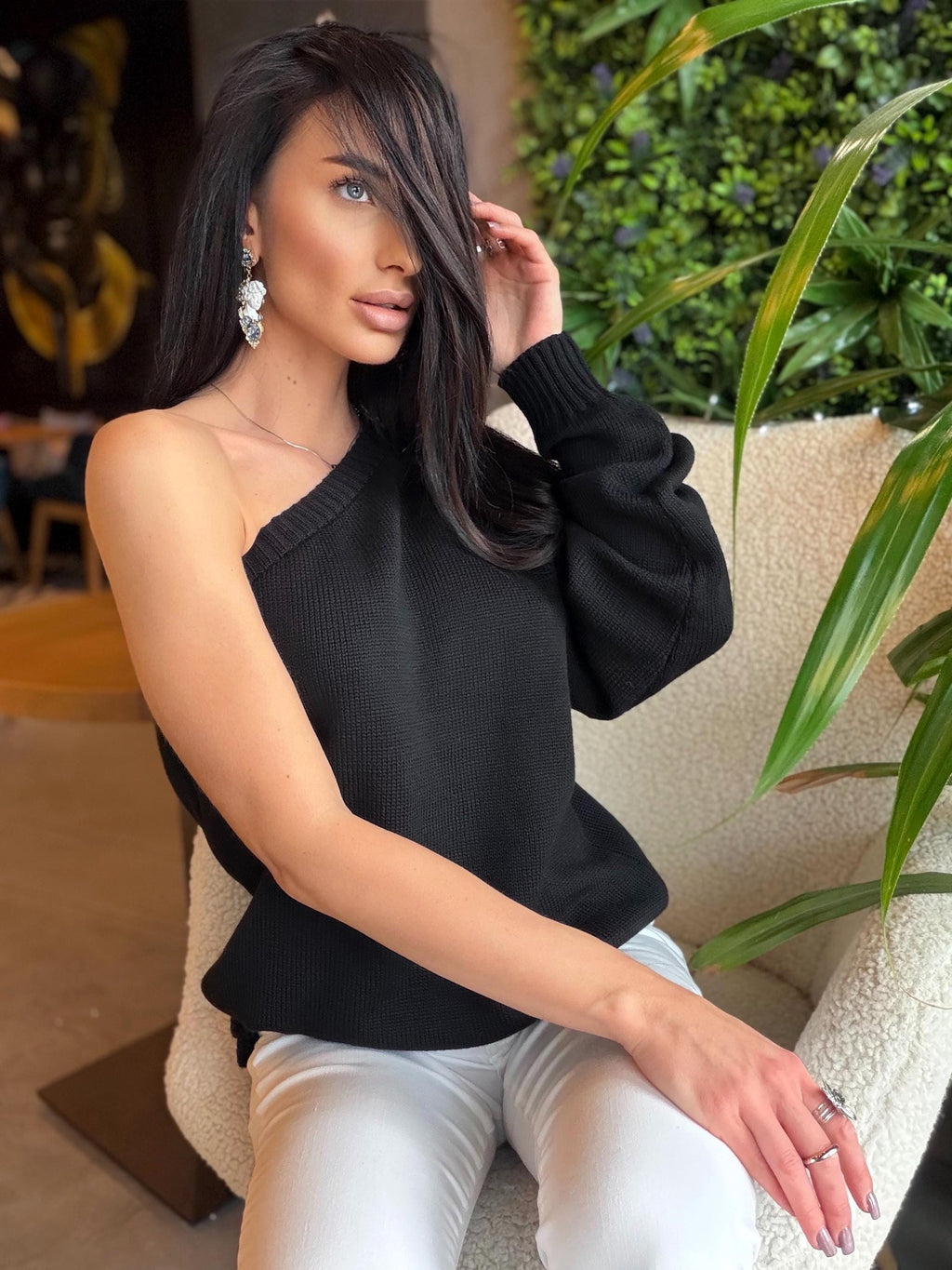 One sleeve Knitted wool one shoulde sweater for women’s off shoulder sweater Black crop wool pullover sweater top