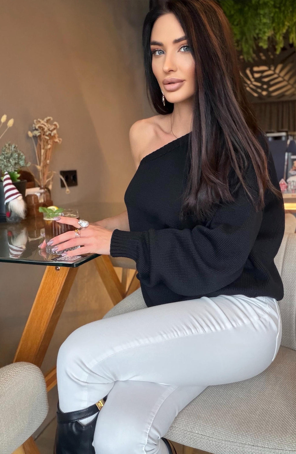 One sleeve Knitted wool one shoulde sweater for women’s off shoulder sweater Black crop wool pullover sweater top