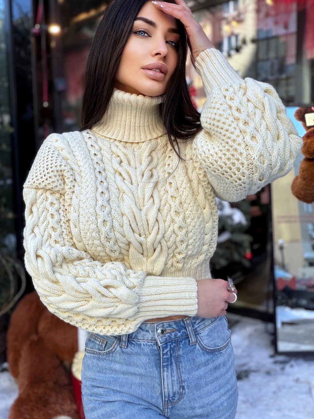 Cropped handmade white milk cream 100% merino wool aran sweater turtleneck Chunky Knit Pullover Womens Cable knit merino wool winter jumper