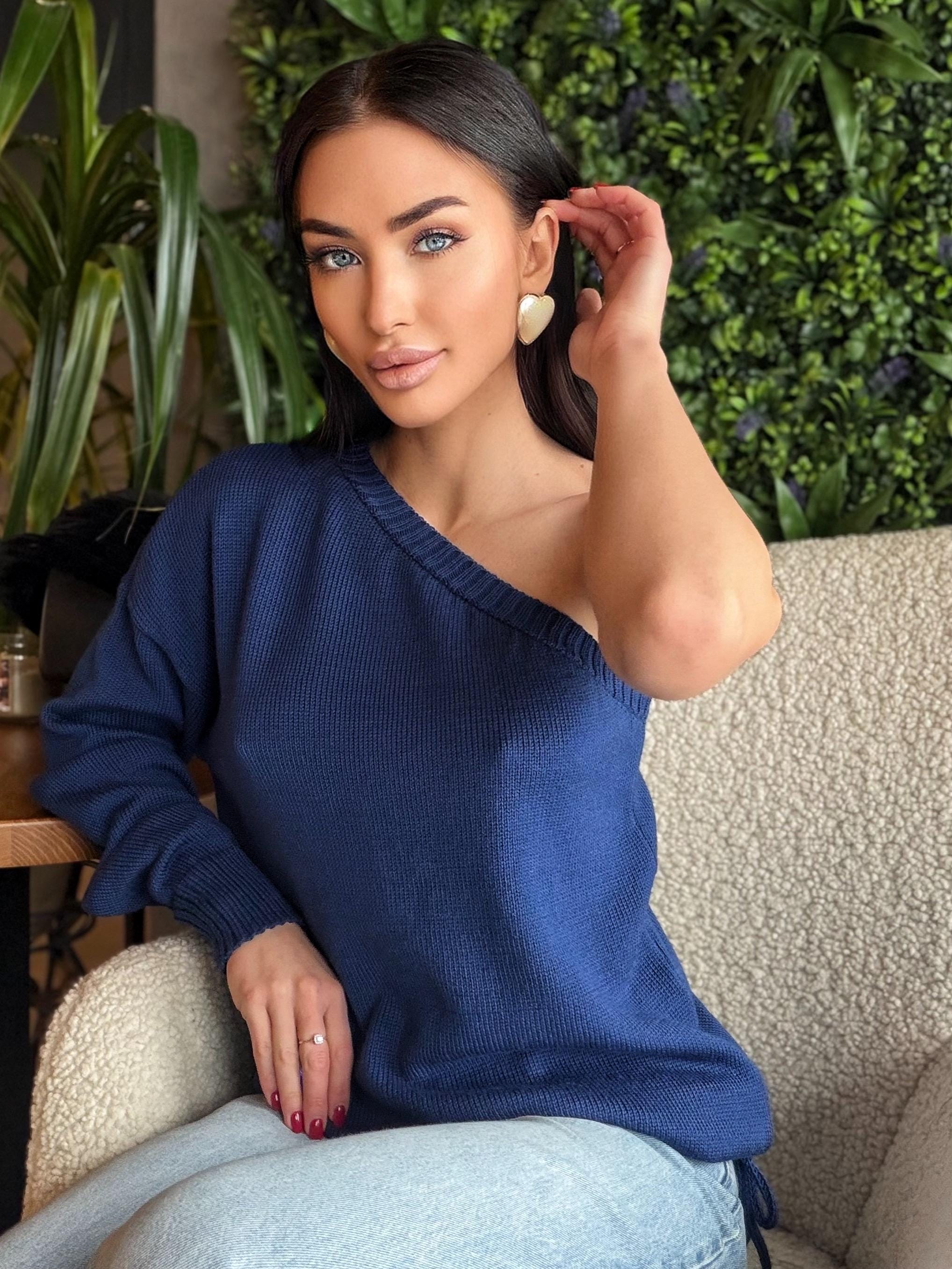 Knit merino wool blue one sleeve one shoulder sweater for women’s Spring off shoulder pullover top