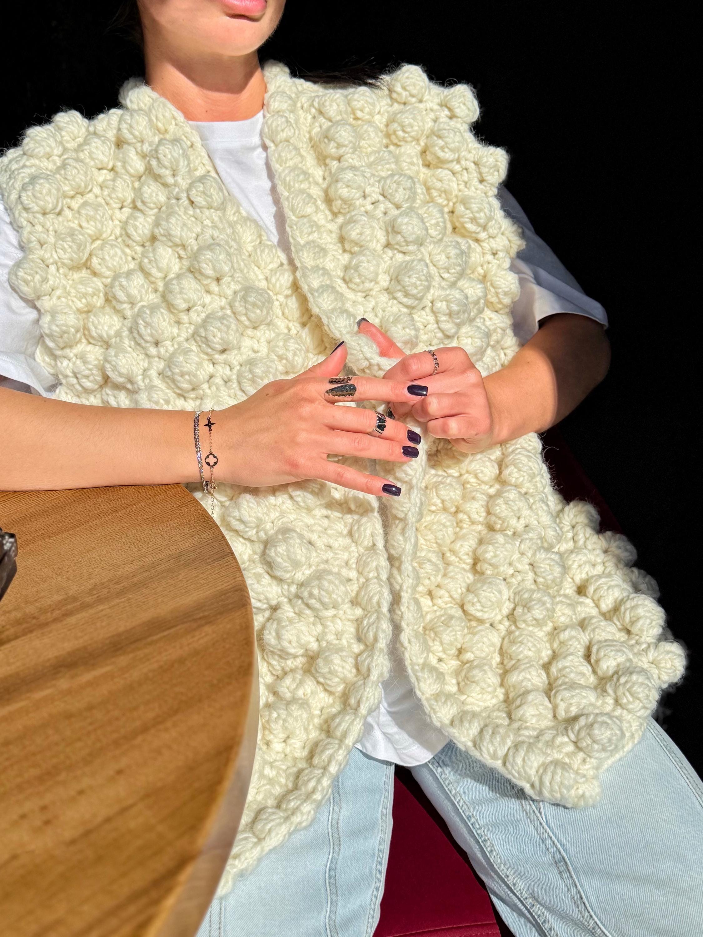 Crochet hand made alpaca wool milk cream sweater vest « balls» Chunky hand knit wool large long bubbles vest sleeveless with a knitted belt