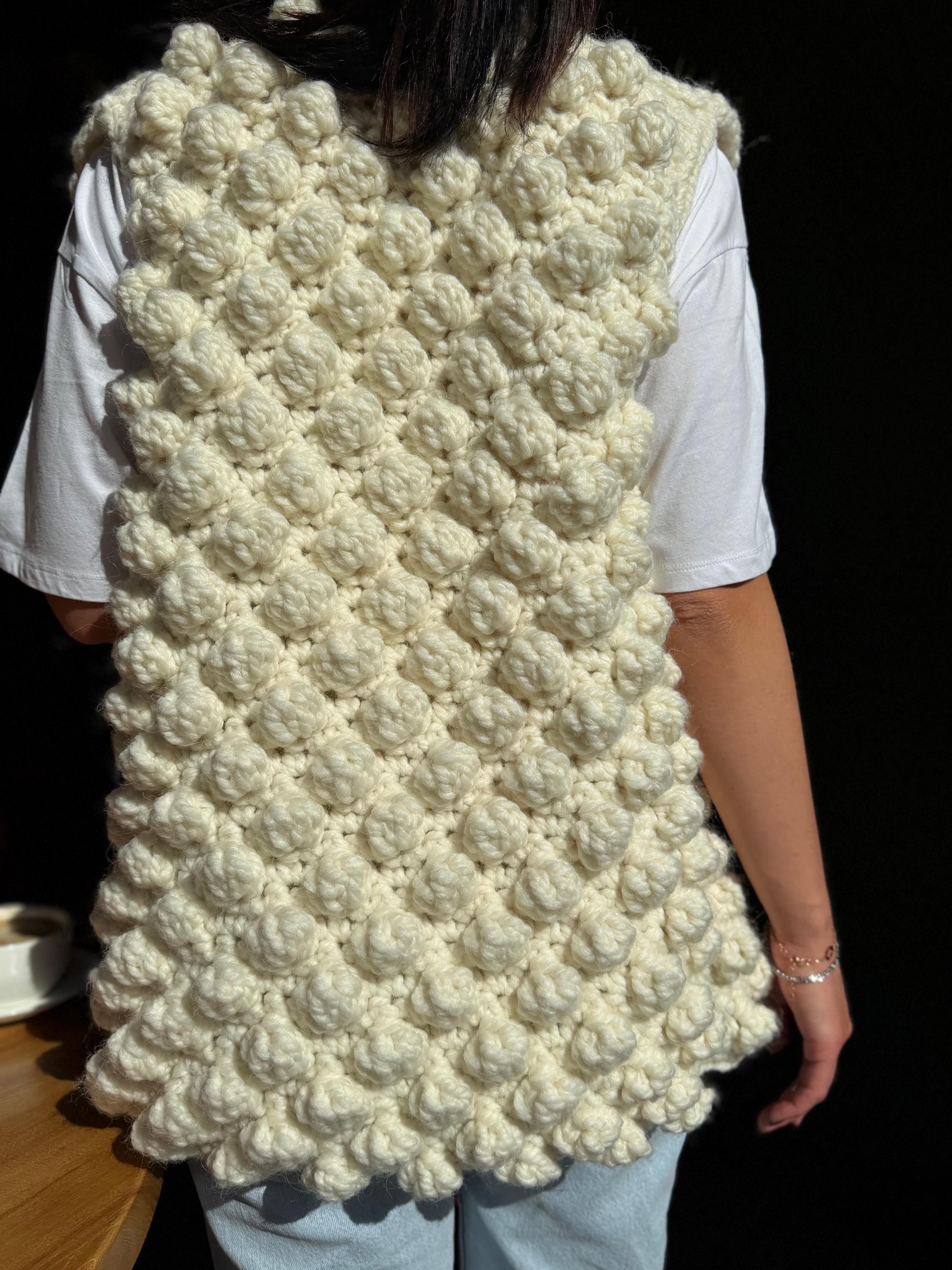Crochet hand made alpaca wool milk cream sweater vest « balls» Chunky hand knit wool large long bubbles vest sleeveless with a knitted belt