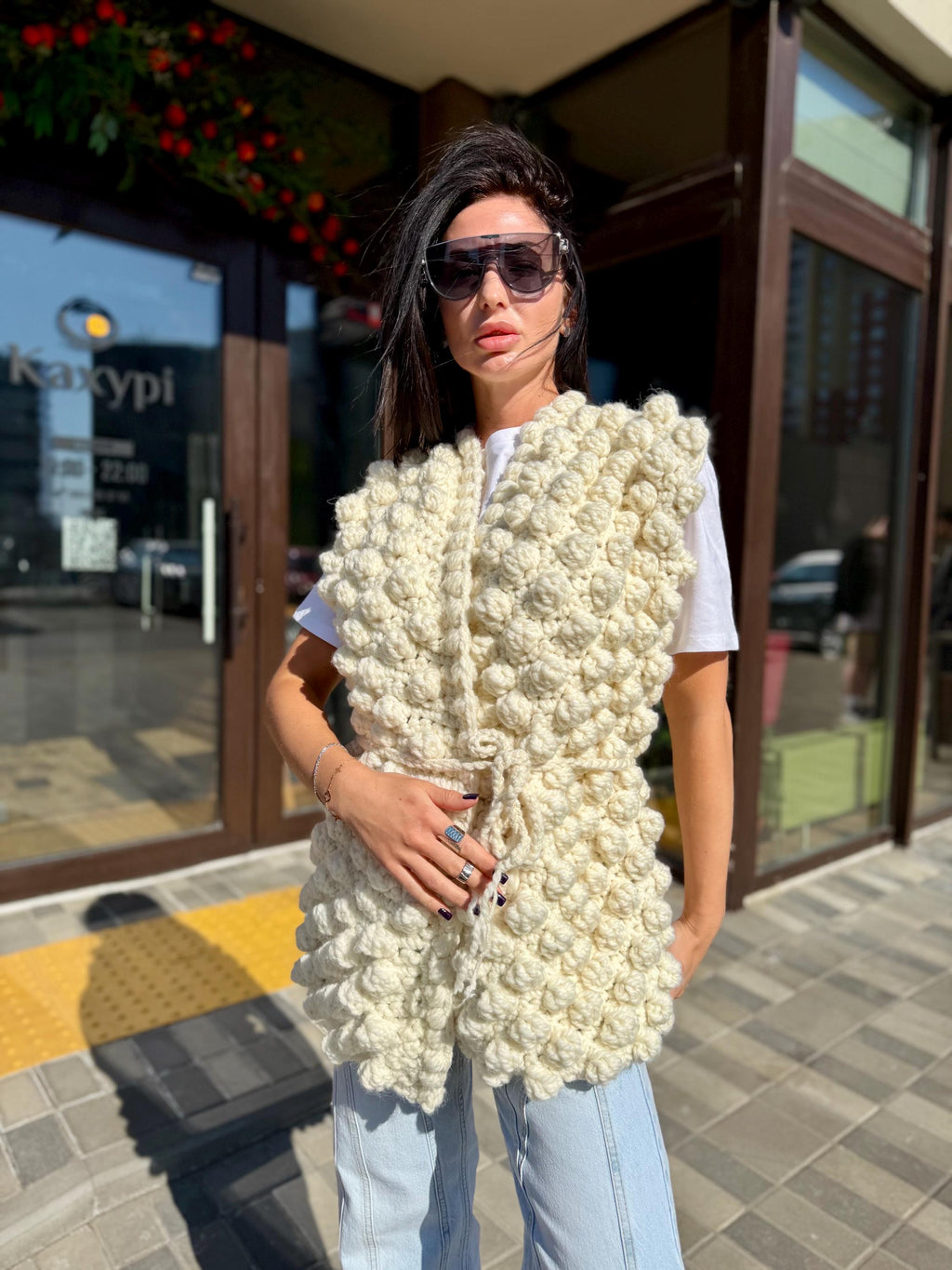 Crochet hand made alpaca wool milk cream sweater vest « balls» Chunky hand knit wool large long bubbles vest sleeveless with a knitted belt