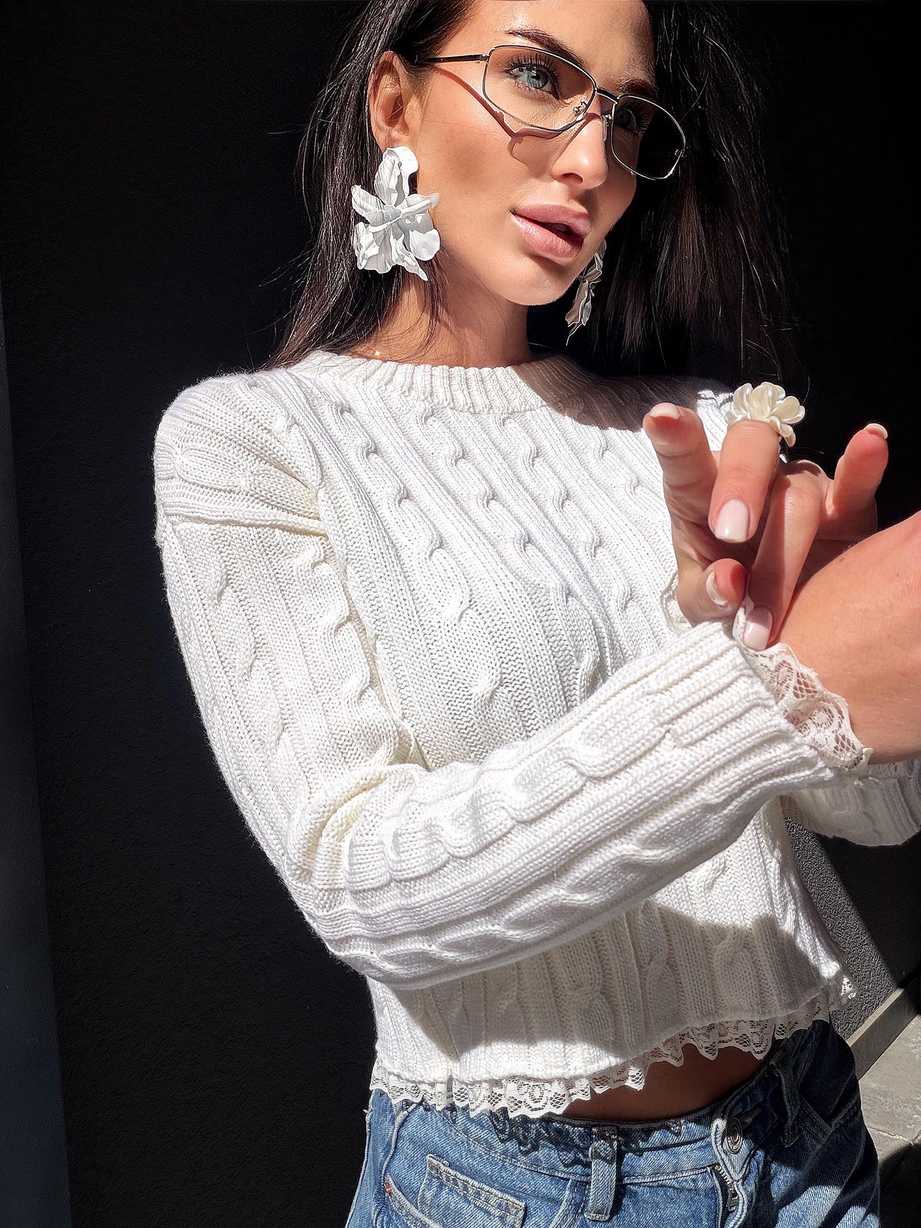 Knit cropped white milk sweater - top with slit on the back & delicate lace Cable knit wool spring pullover Oversize crop Cream Ivory