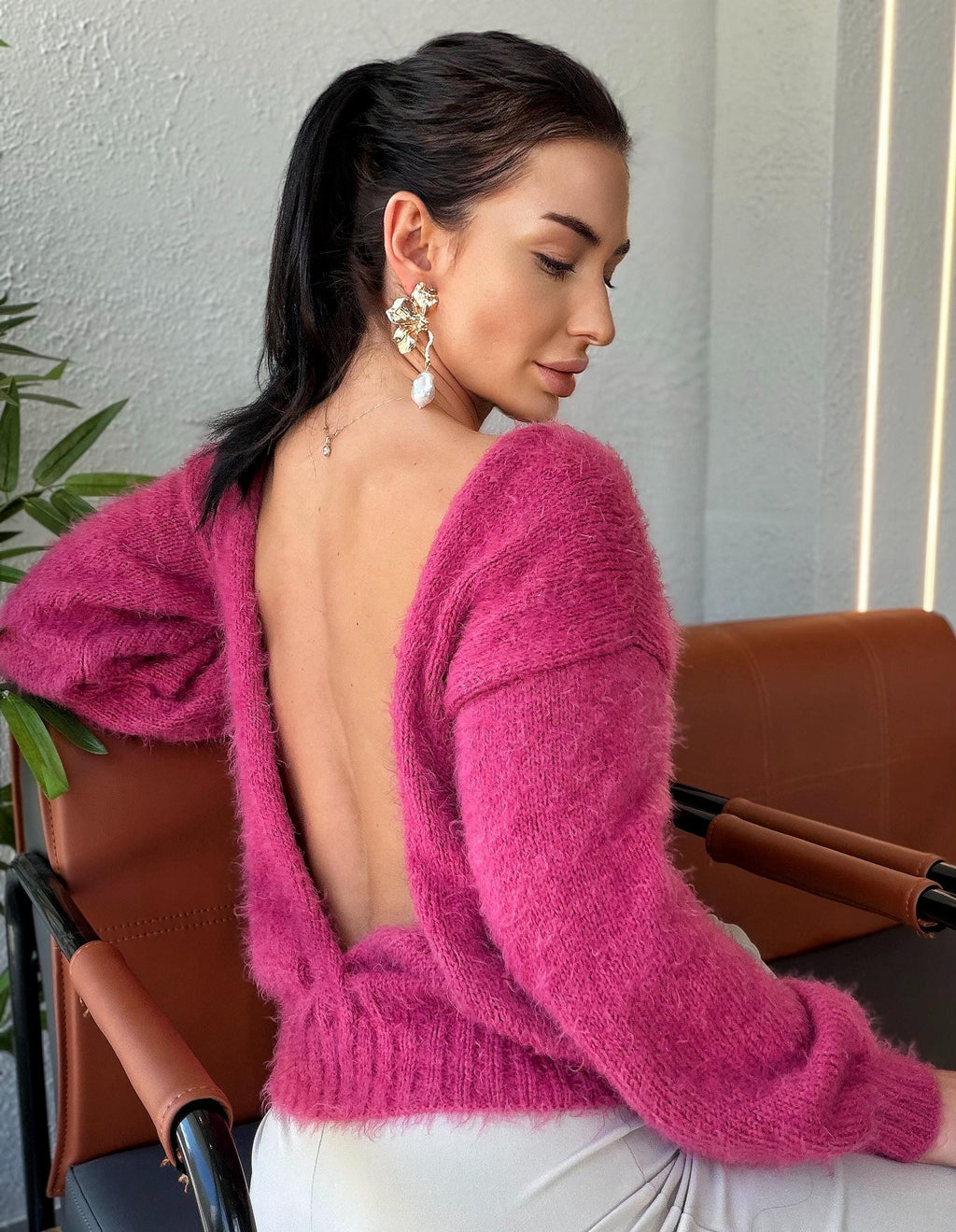 Fluffy fuchsia hand knit body friendly pink rouse open back sweater V - Deep neckline Knit emerald fluffy pullover Oversized V-neck