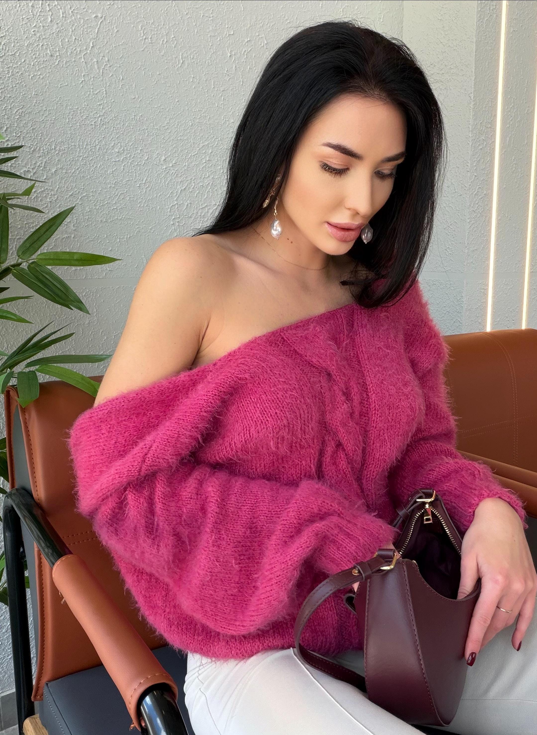 Fluffy fuchsia hand knit body friendly pink rouse open back sweater V - Deep neckline Knit emerald fluffy pullover Oversized V-neck
