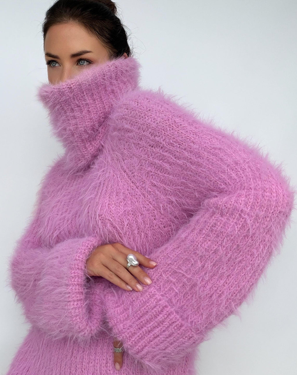 Chunky Knit Large Turtleneck Sweater Dress, Soft Light Pink Merino Wool Pullover, Oversized High Collar Winter Tunic, Handcrafted Knitwear