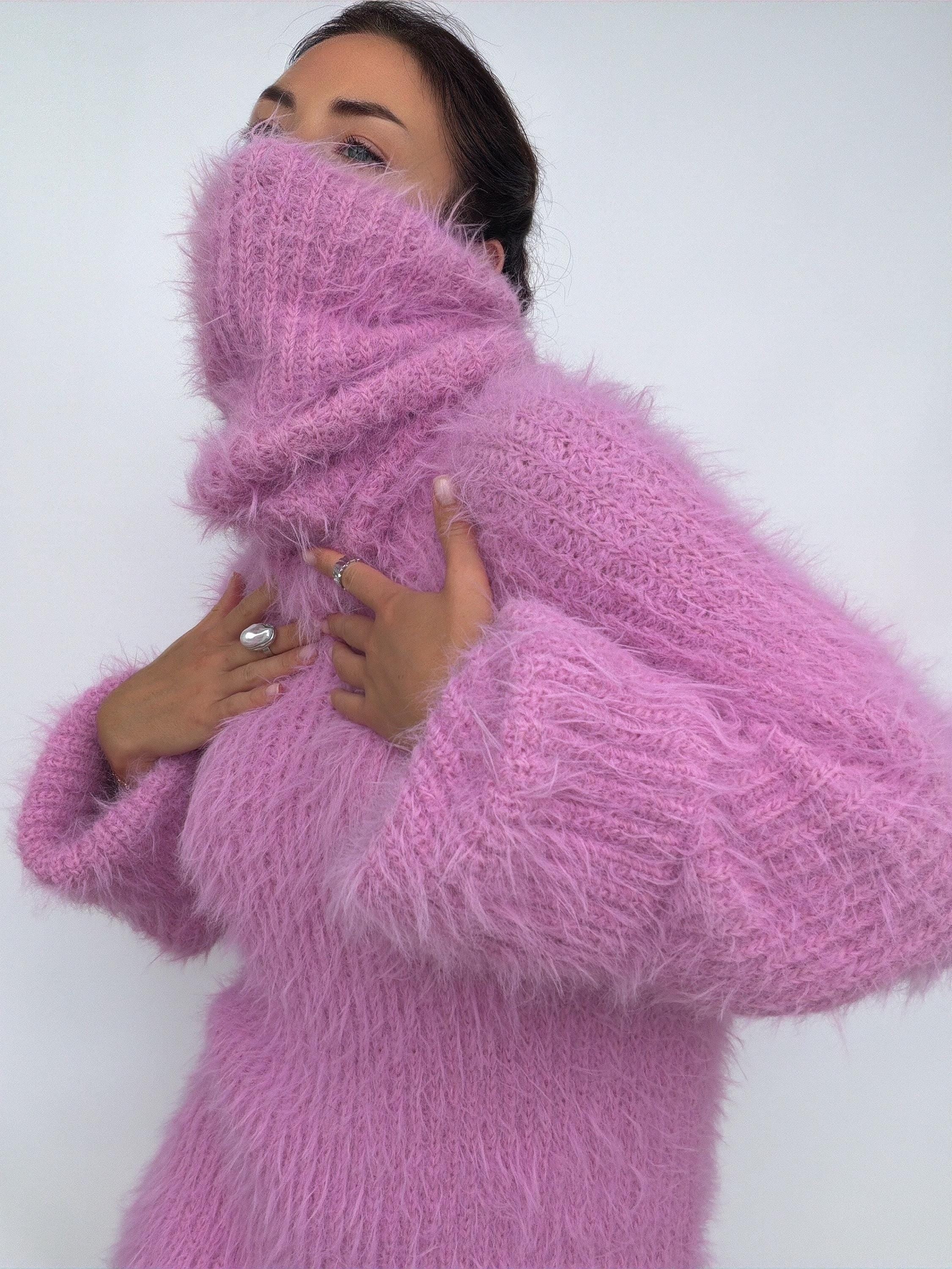 Chunky Knit Large Turtleneck Sweater Dress, Soft Light Pink Merino Wool Pullover, Oversized High Collar Winter Tunic, Handcrafted Knitwear