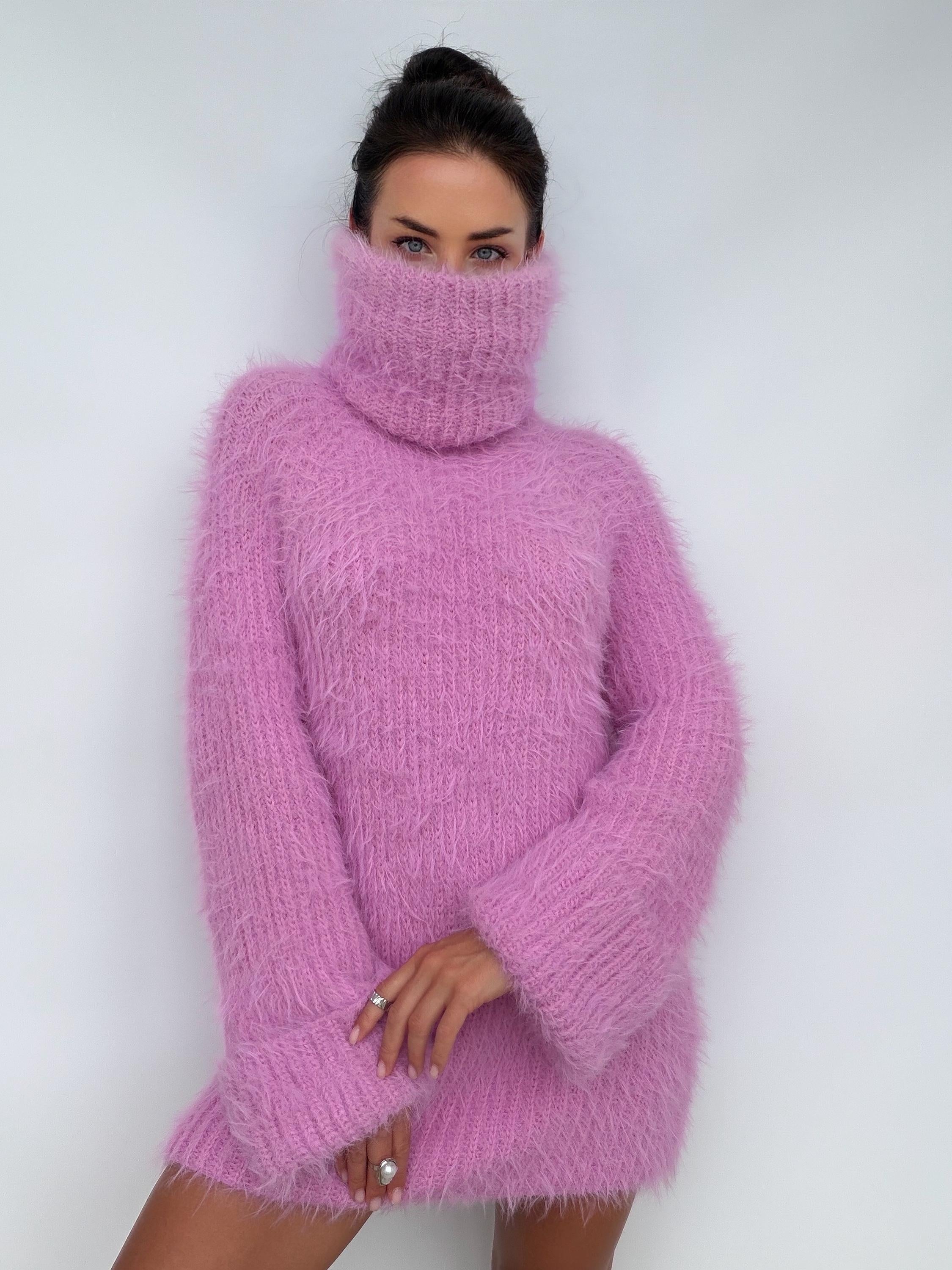 Chunky Knit Large Turtleneck Sweater Dress, Soft Light Pink Merino Wool Pullover, Oversized High Collar Winter Tunic, Handcrafted Knitwear