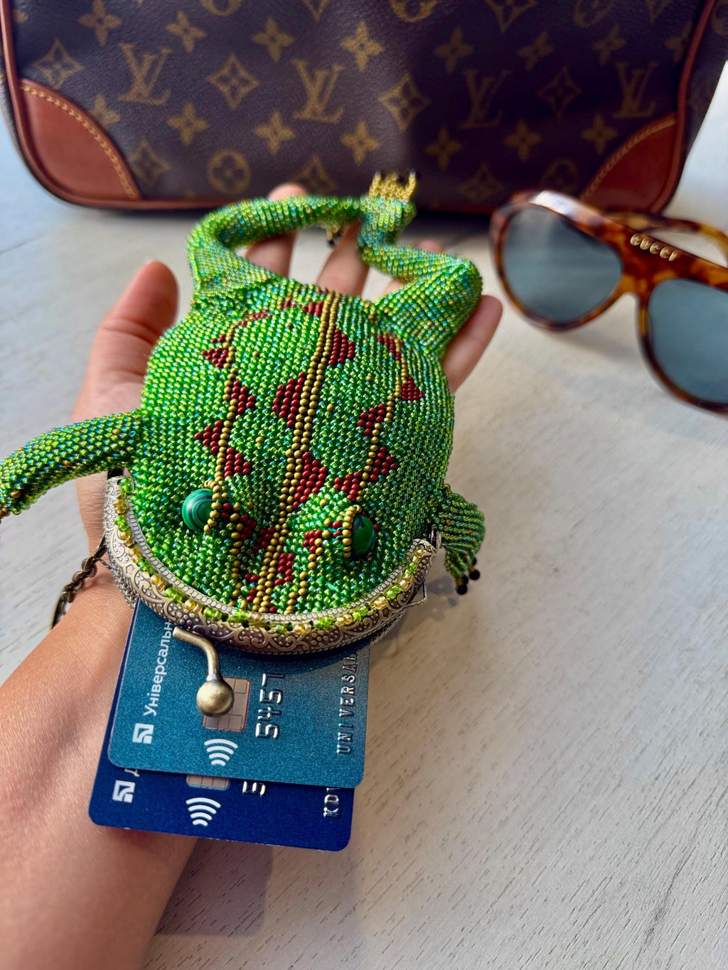 Crochet credit card keychain with beads woven green beads Large frog keychain for handbag Cute souvenir keychain Frog accessory Bag charm