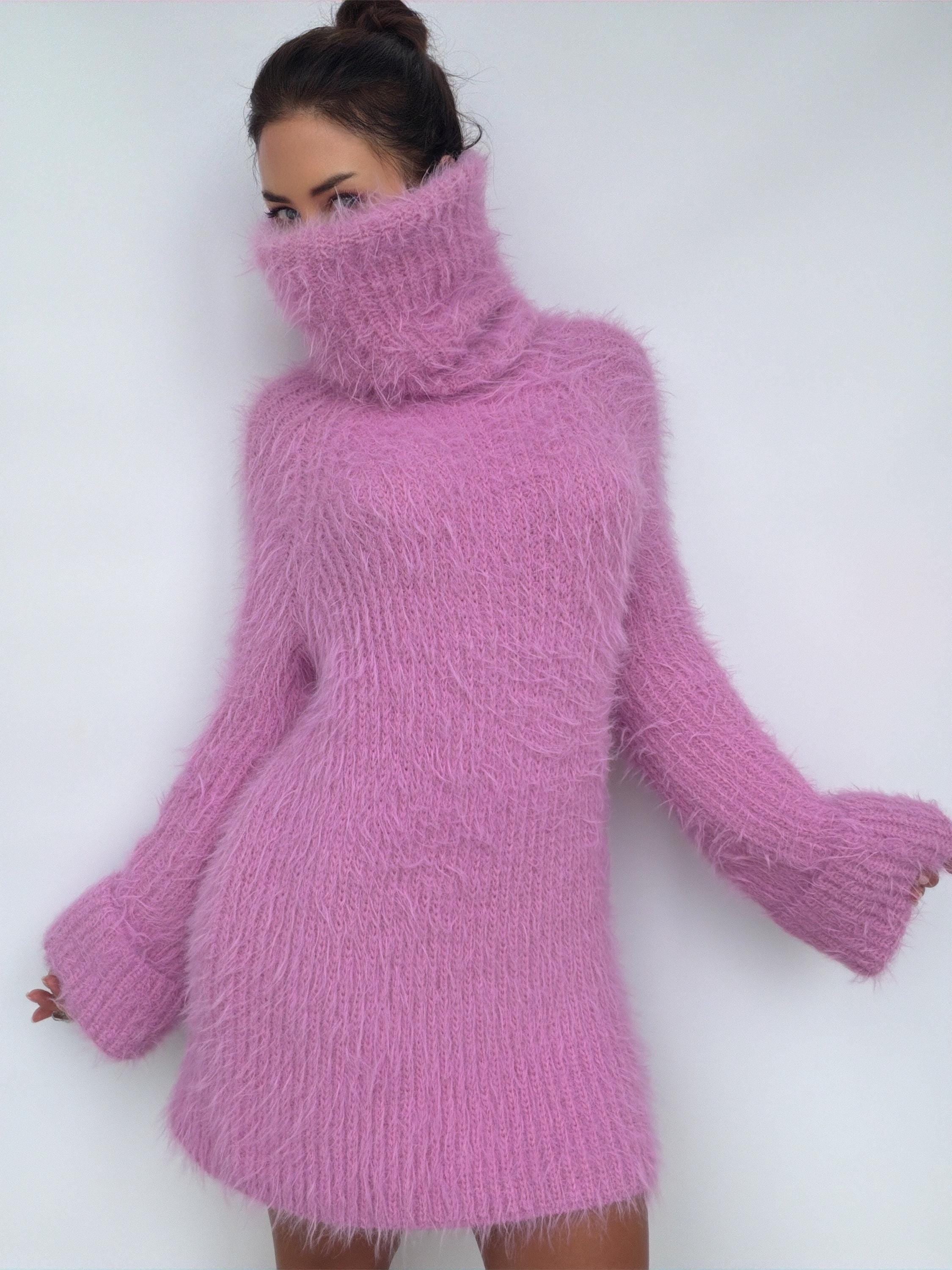 Chunky Knit Large Turtleneck Sweater Dress, Soft Light Pink Merino Wool Pullover, Oversized High Collar Winter Tunic, Handcrafted Knitwear